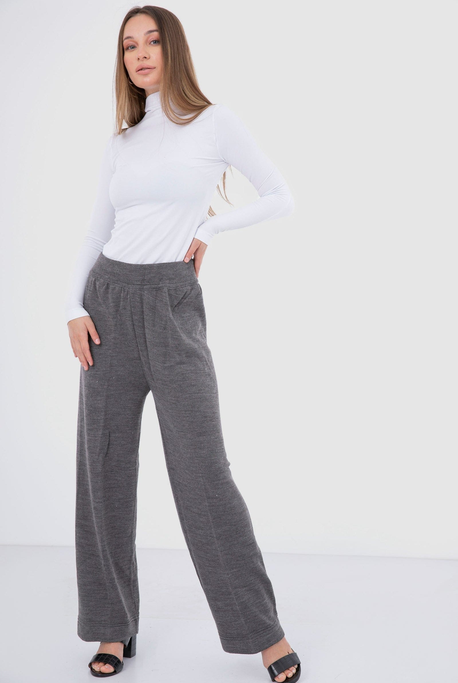 كارينا بلوزة سادة كم طويل من المايكروفايبر بياقة عالية نسائي