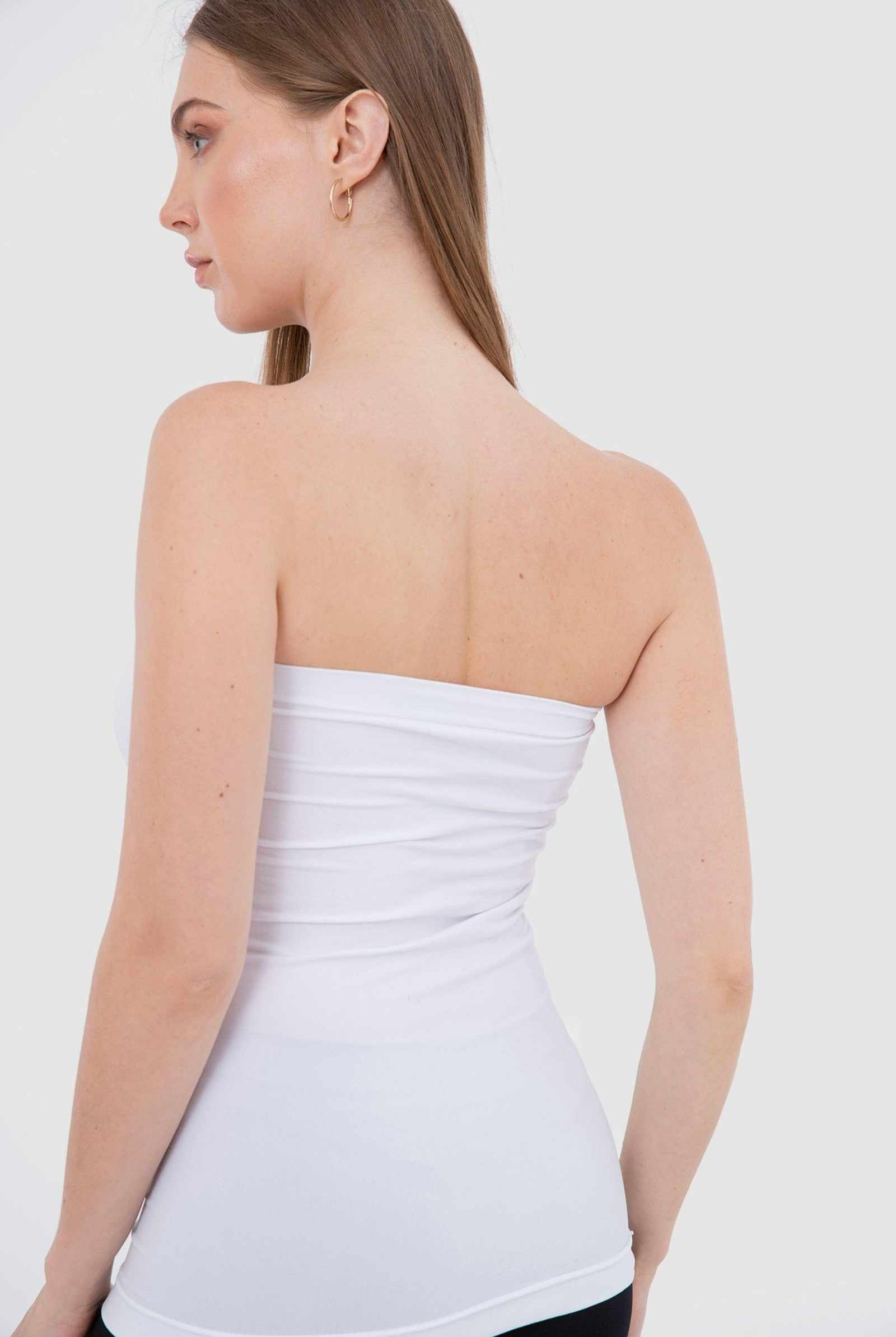 كارينا تانك توب انبوبي بدون حمالات