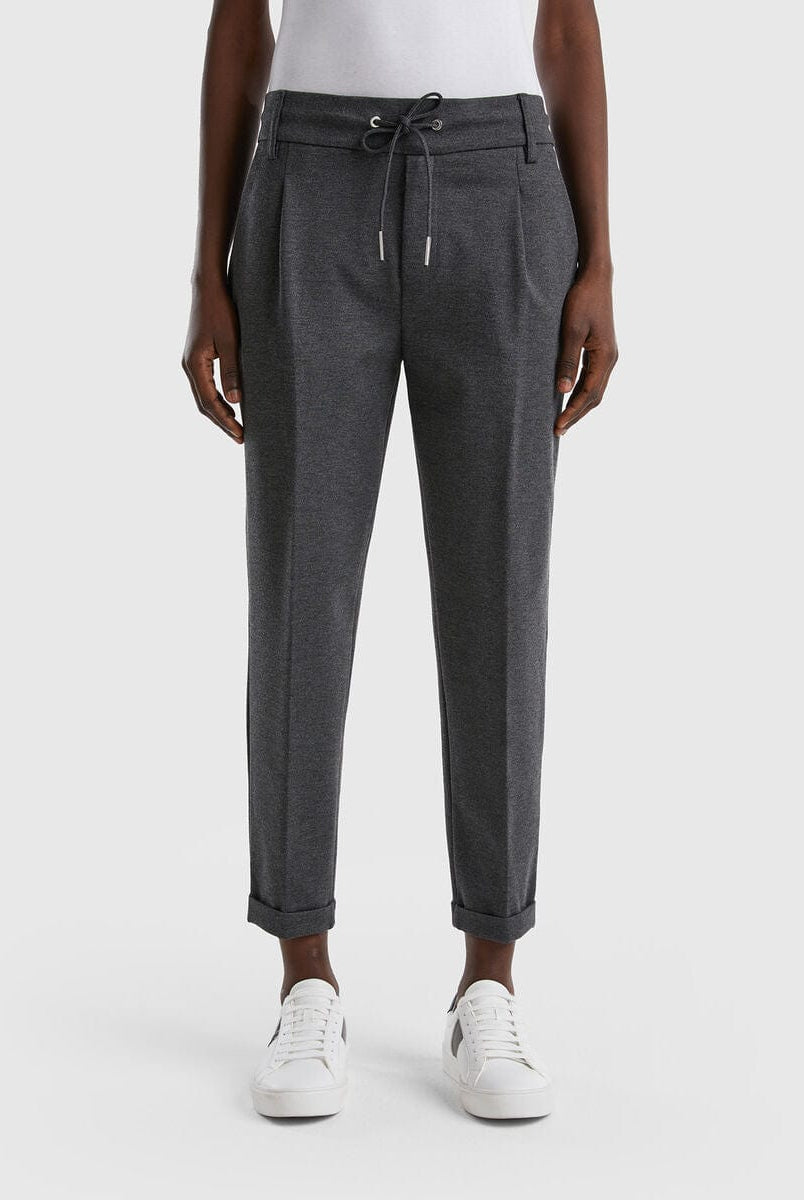 يونايتد كولورز اوف بينيتون بنطلون مصبوغ بخيوط ملونة برباط