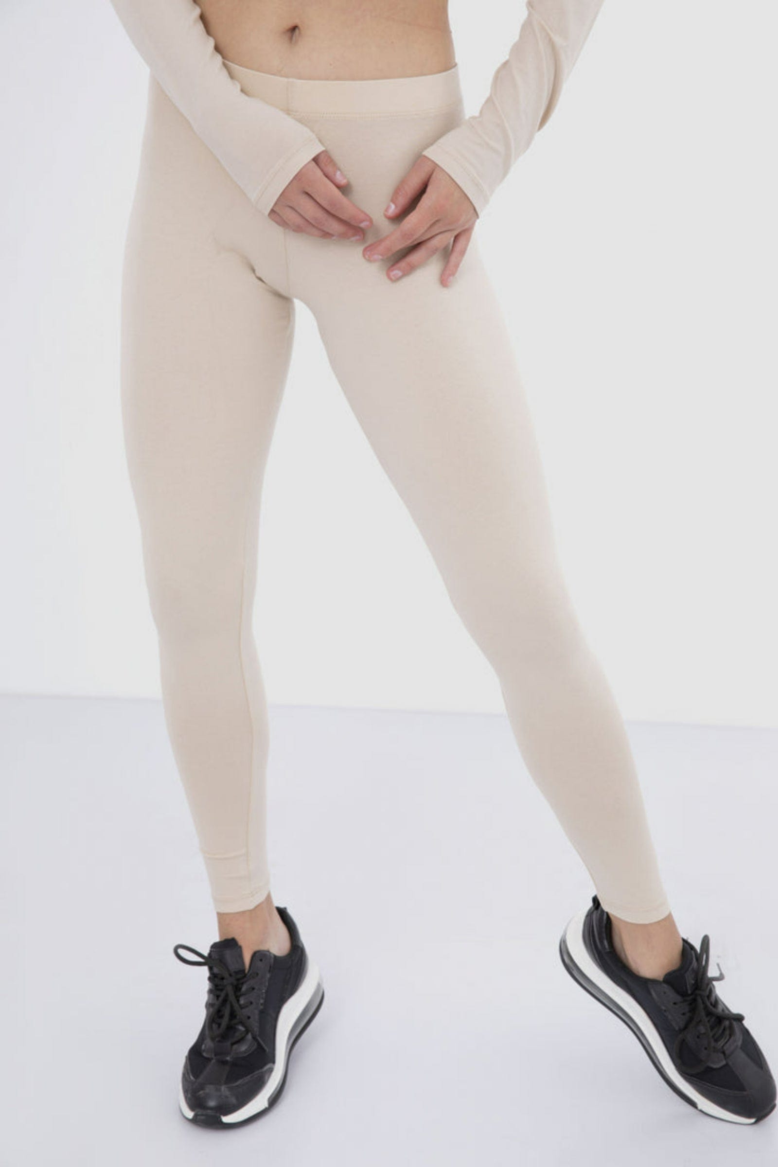 كارينا ليجن قطن ضيق سادة