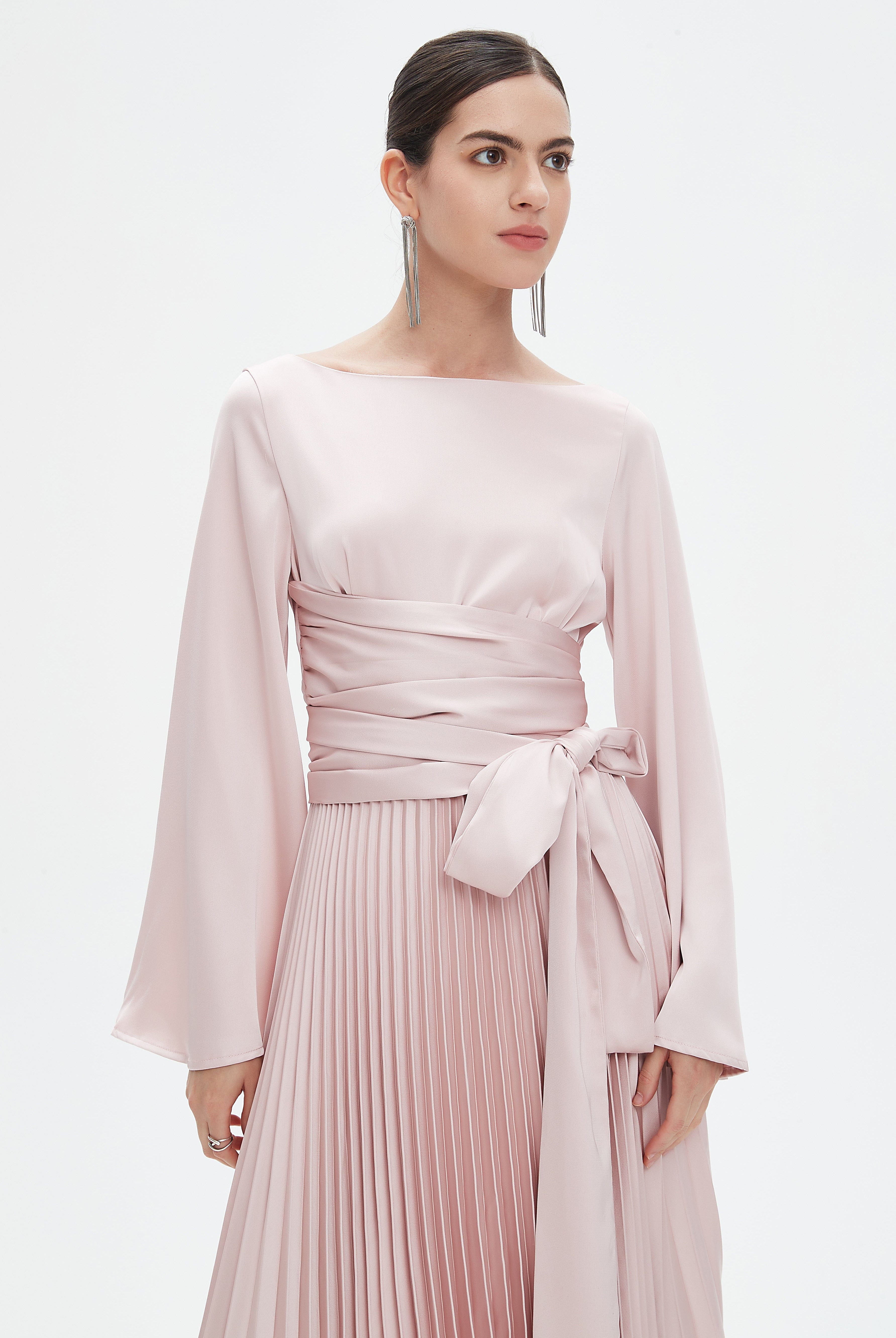 نتشي فستان سهرة نسائي سادة بقصة لف نصف كشكش وأكمام طويلة