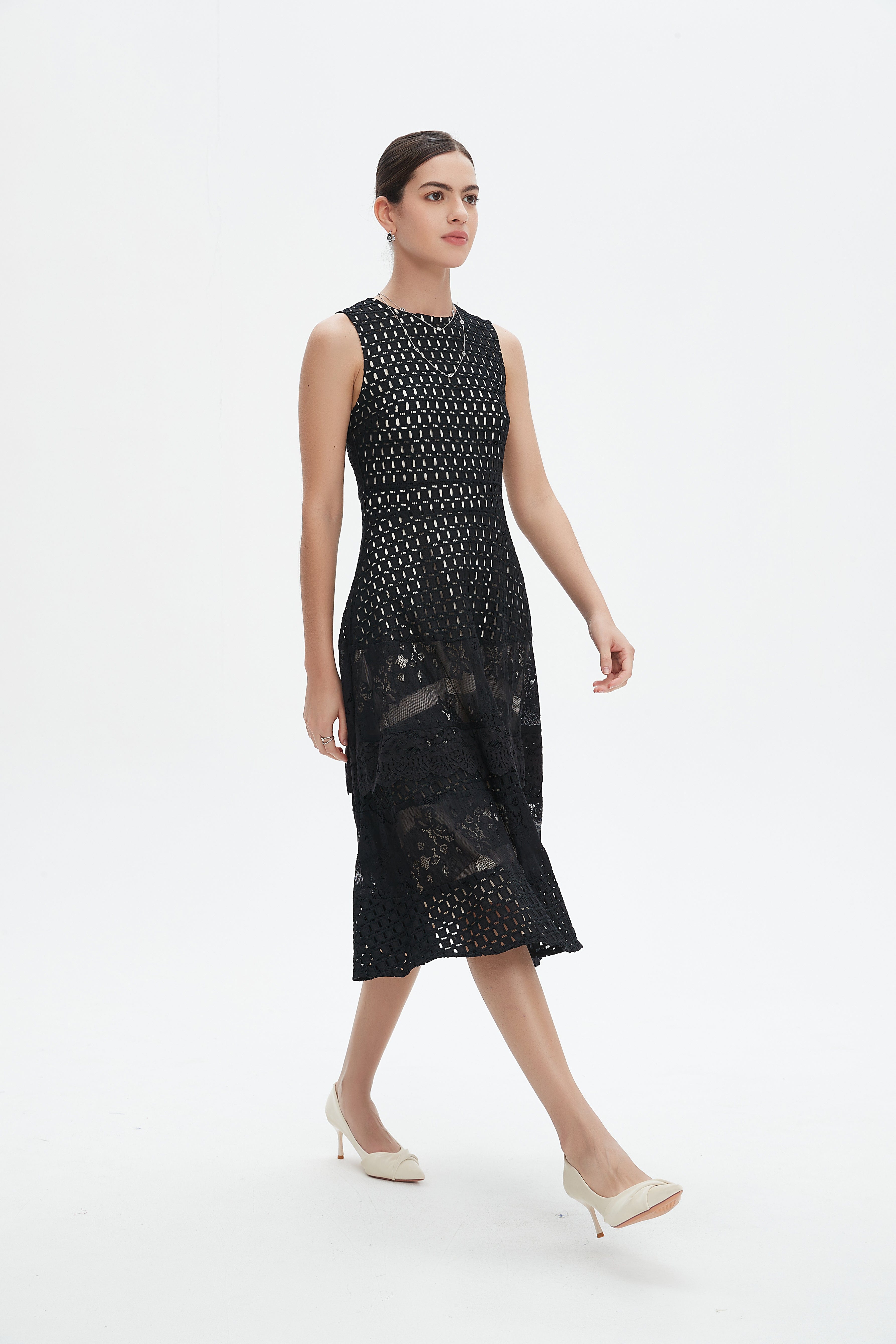 ูุชุดู ูุณุชุงู ู
ูุฏู ุจูุง ุฃูู
ุงู
ู
ูููุด ูุณุงุฆู