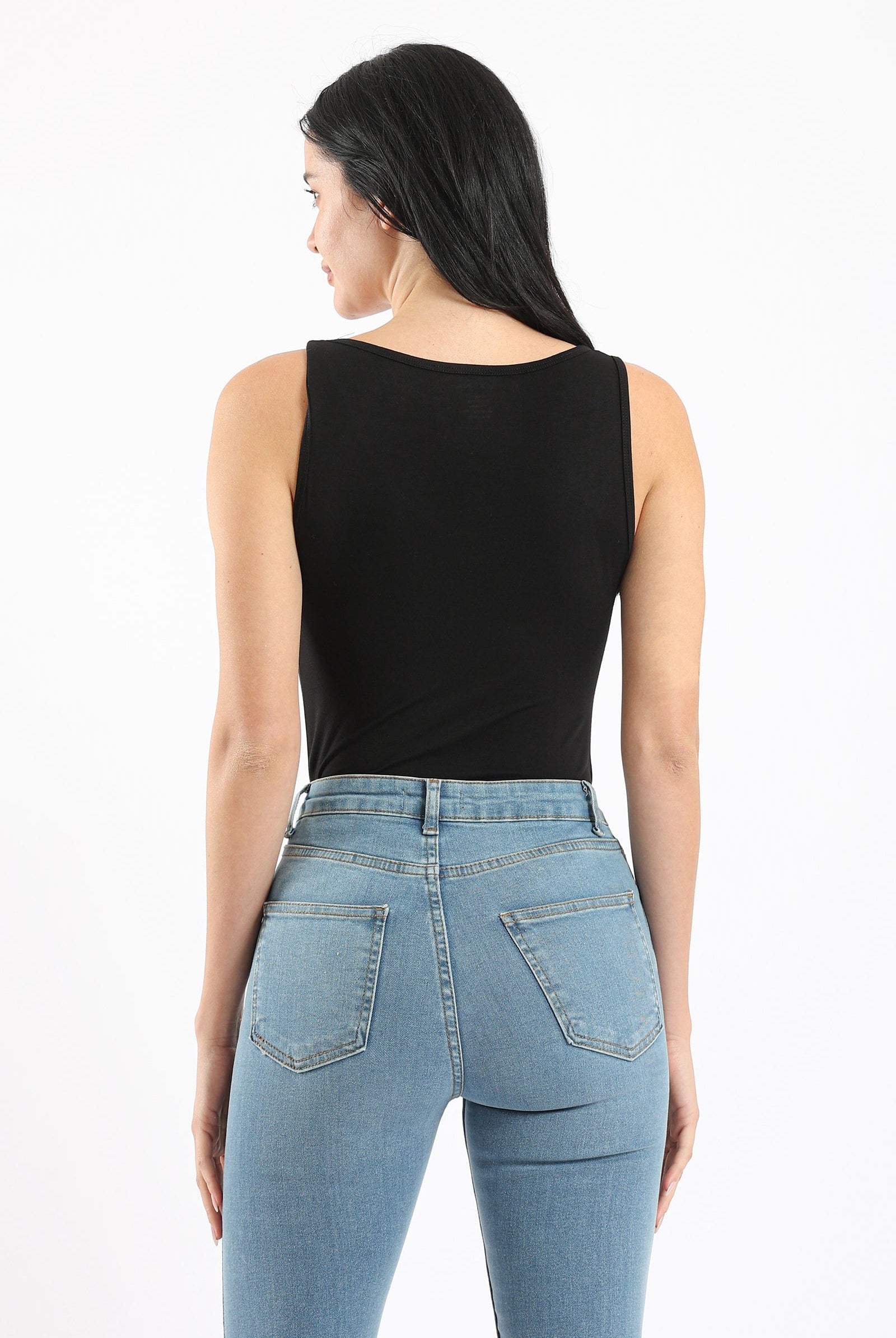 كارينا تانك توب نسائي ضيق سادة