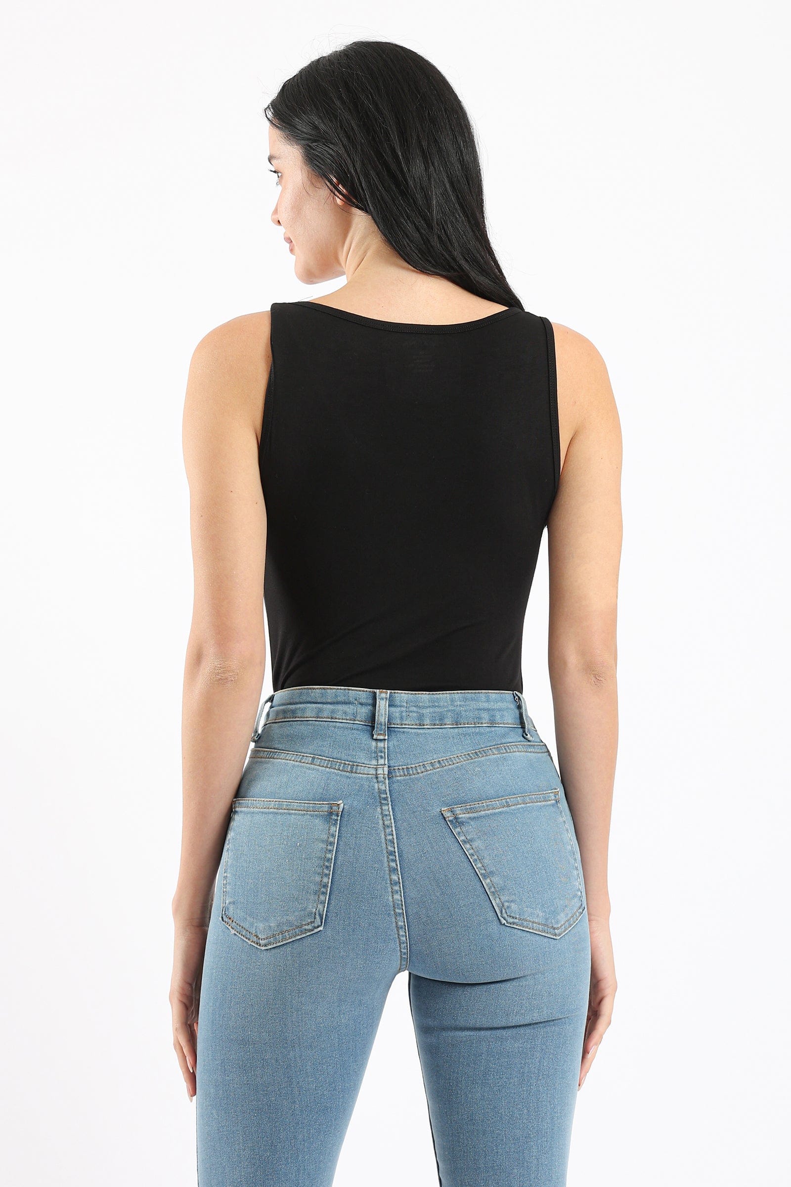 كارينا تانك توب نسائي ضيق سادة