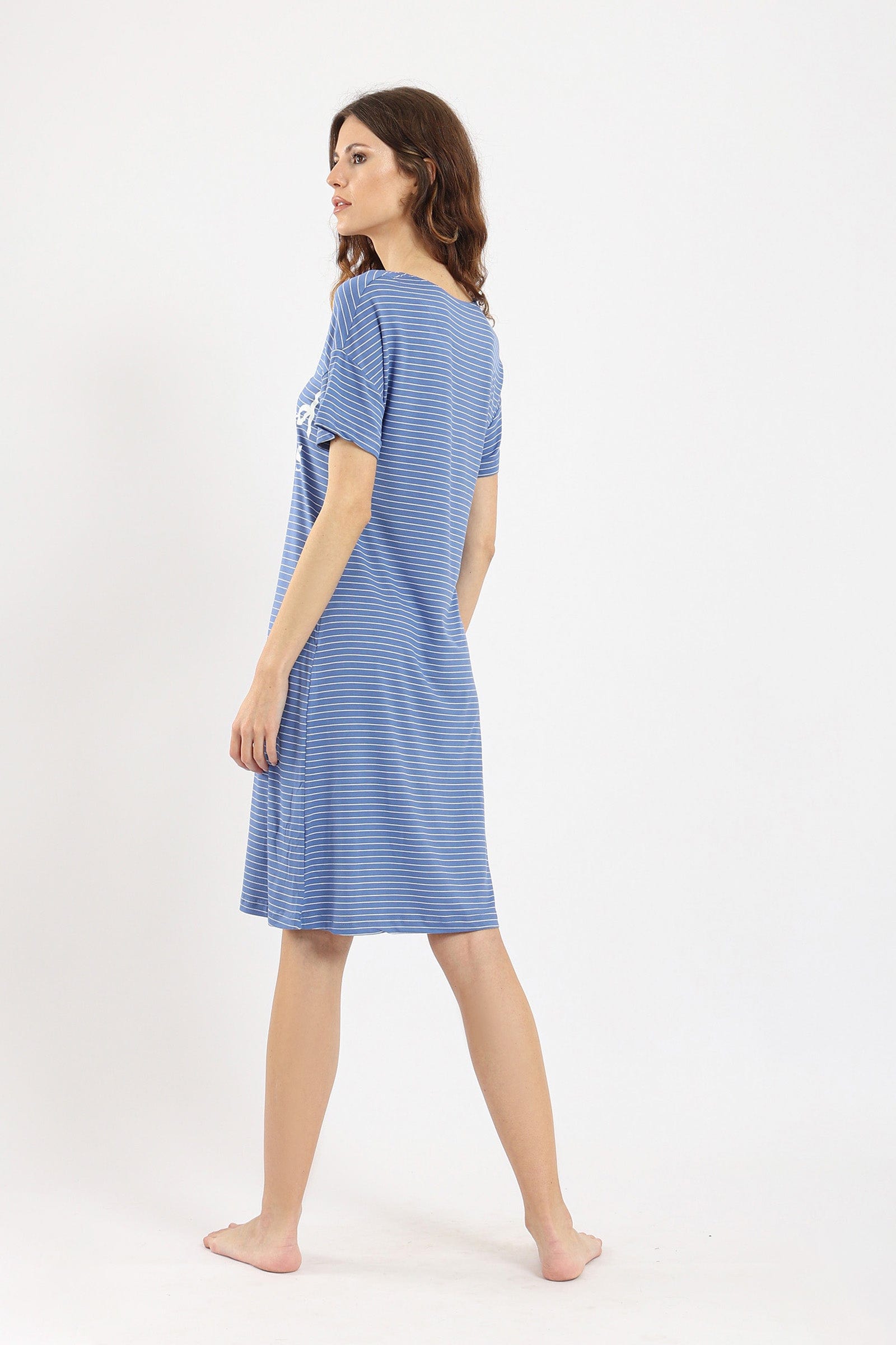 كارينا ثوب نوم نسائي مخطط بفتحة رقبة V أزرق غامق