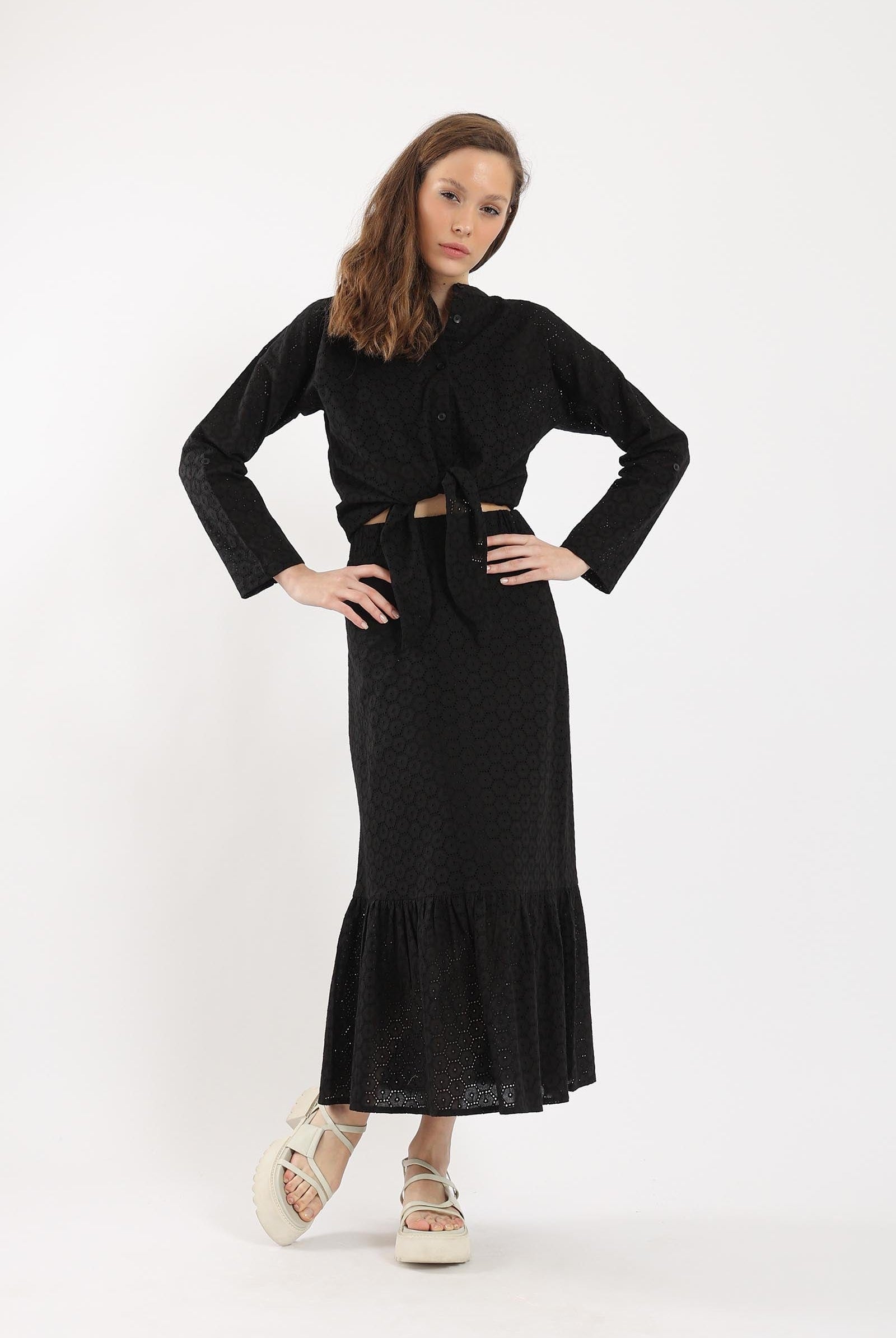 كارينا تنورة بتصميم حورية البحر بخصر مرتفع مخرمة