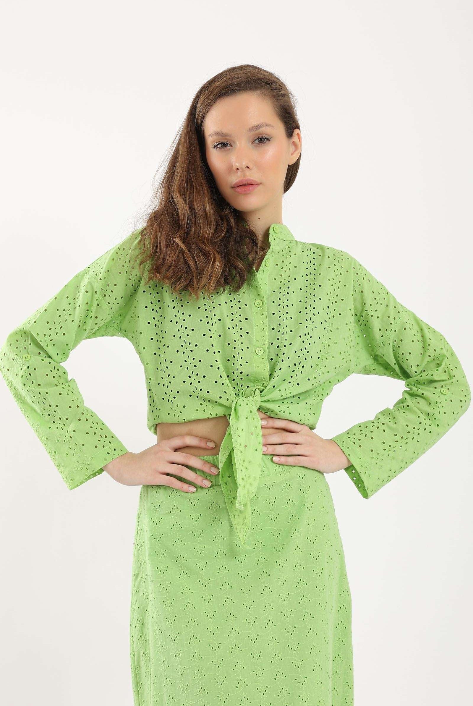 قميص برباط أمامي كم طويل نسائي