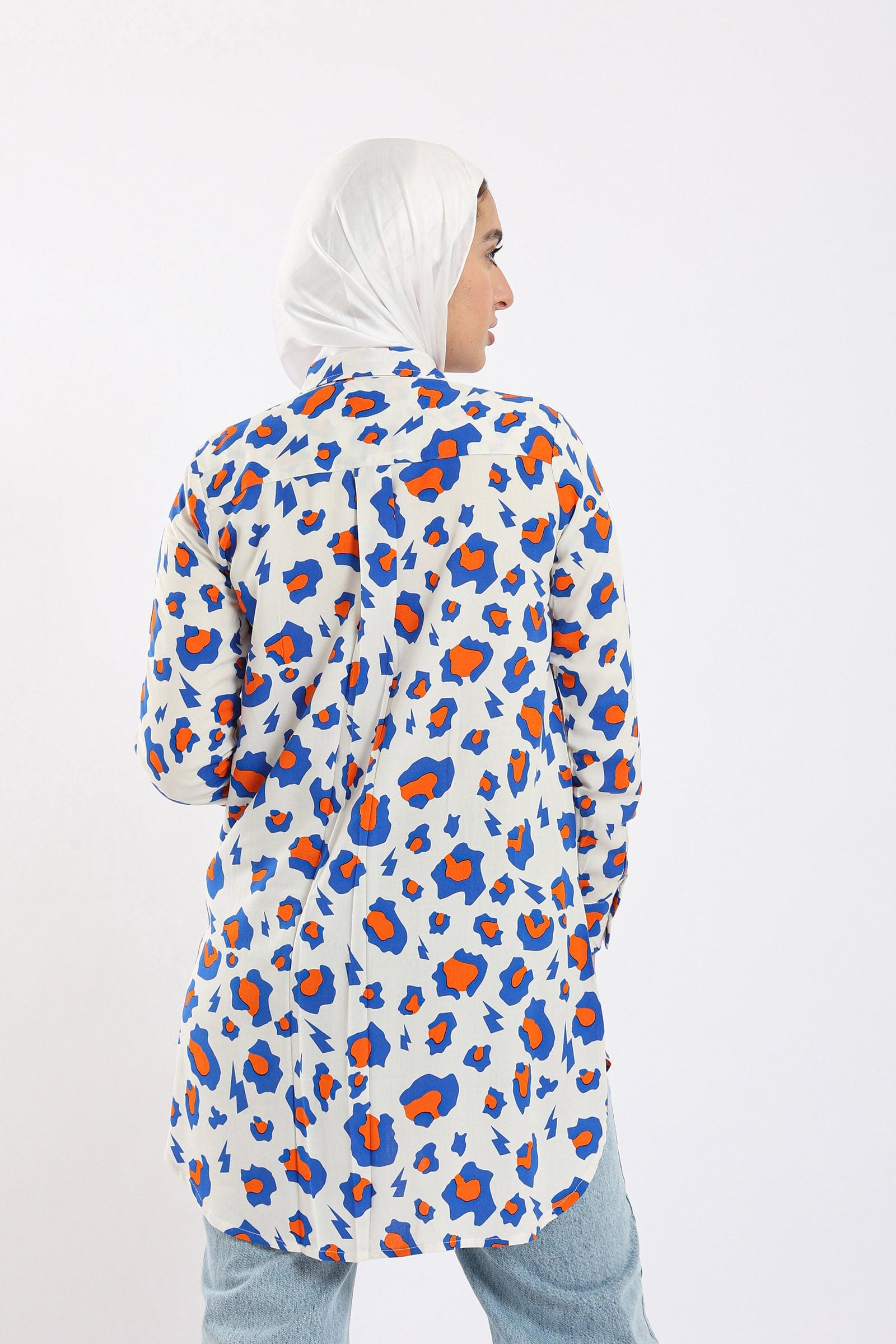 كارينا قميص بطبعة الفهد بأزرار أمامية كم طويل نسائي