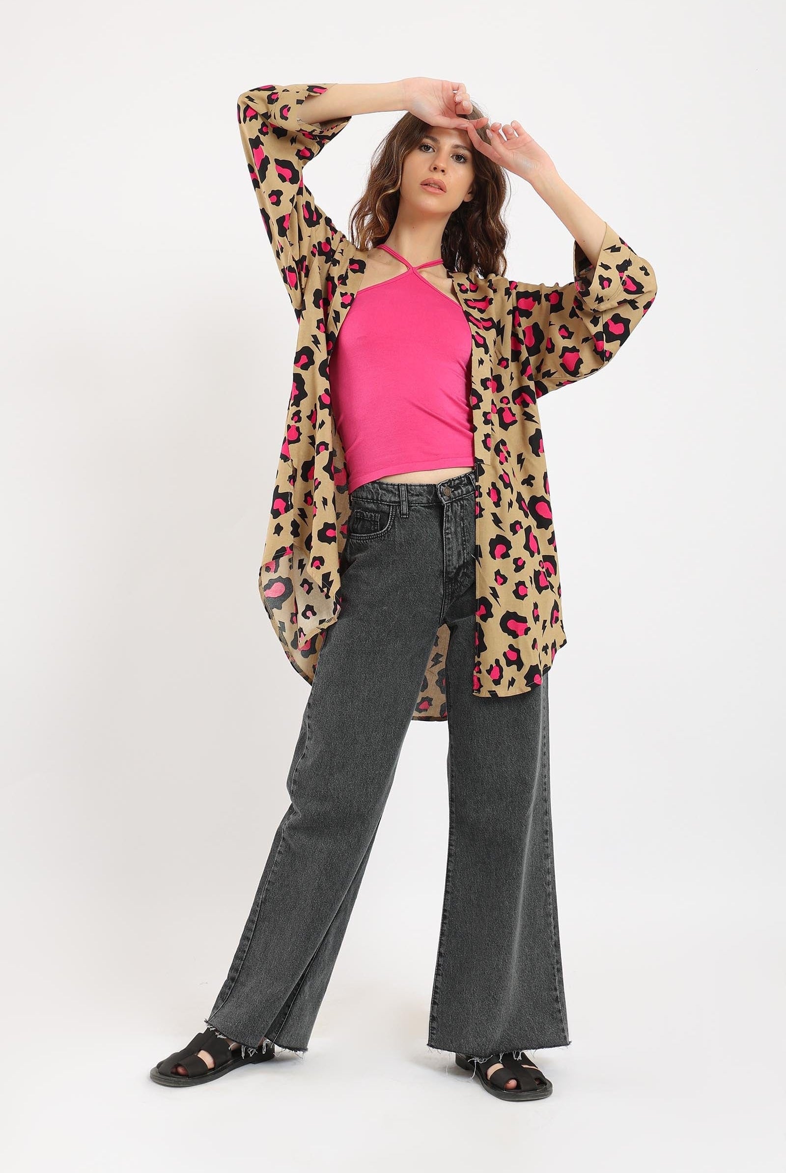 كارينا كيمونو بطبعة جلد الفهد كم طويل واسع