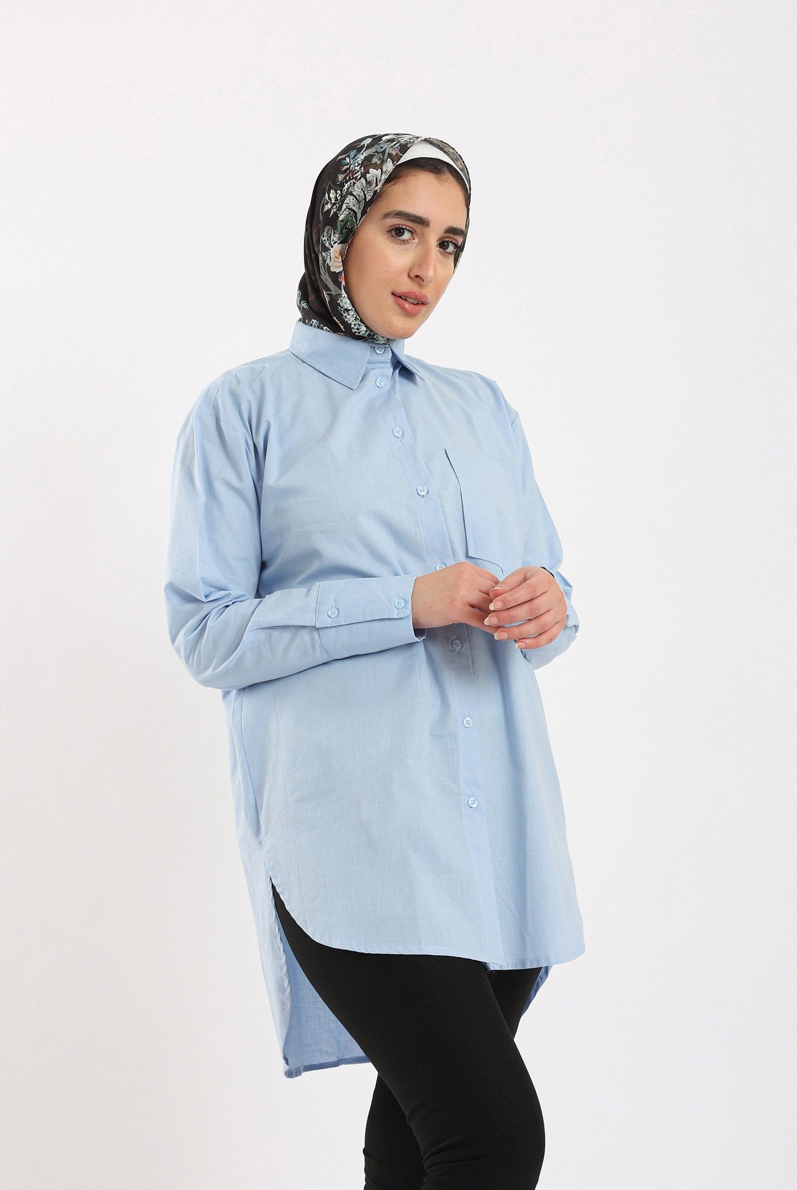 كارينا قميص سادة بأزرار أمامية واسع كم طويل نسائي