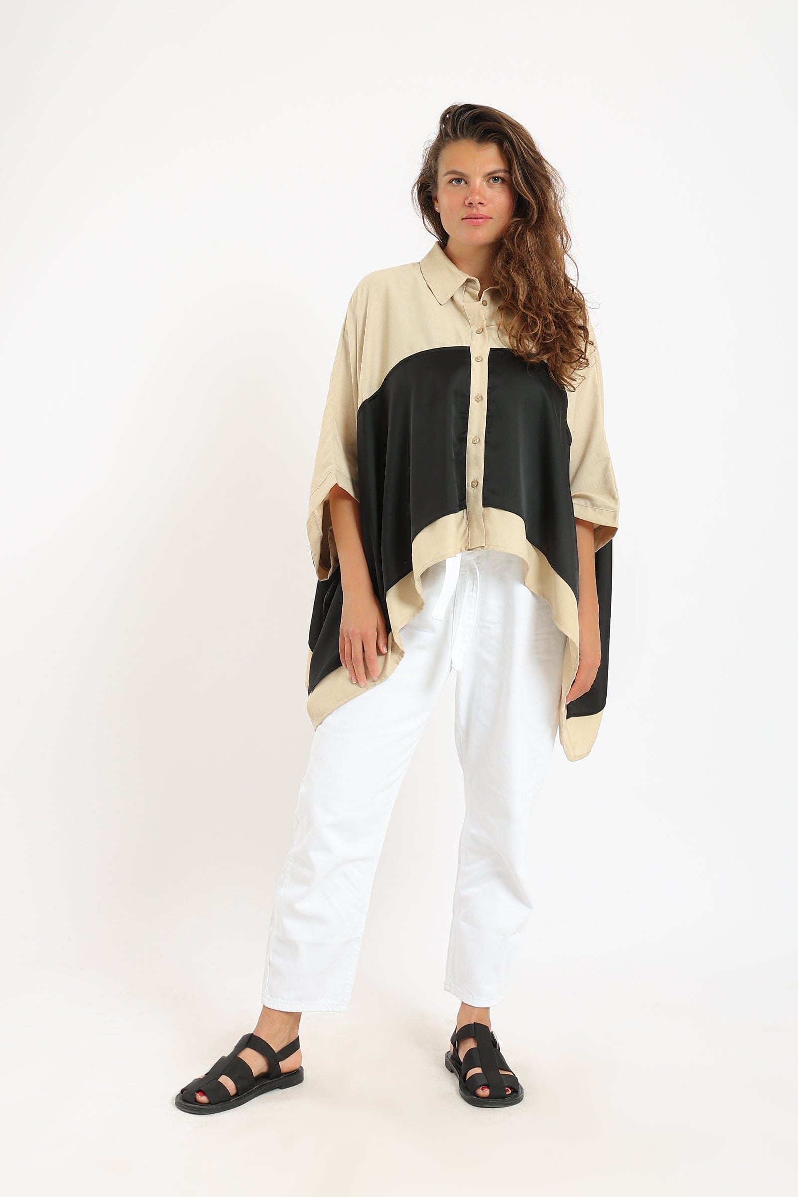 كارينا قميص أوفرسايز بأزرار أمامية كم طويل نسائي