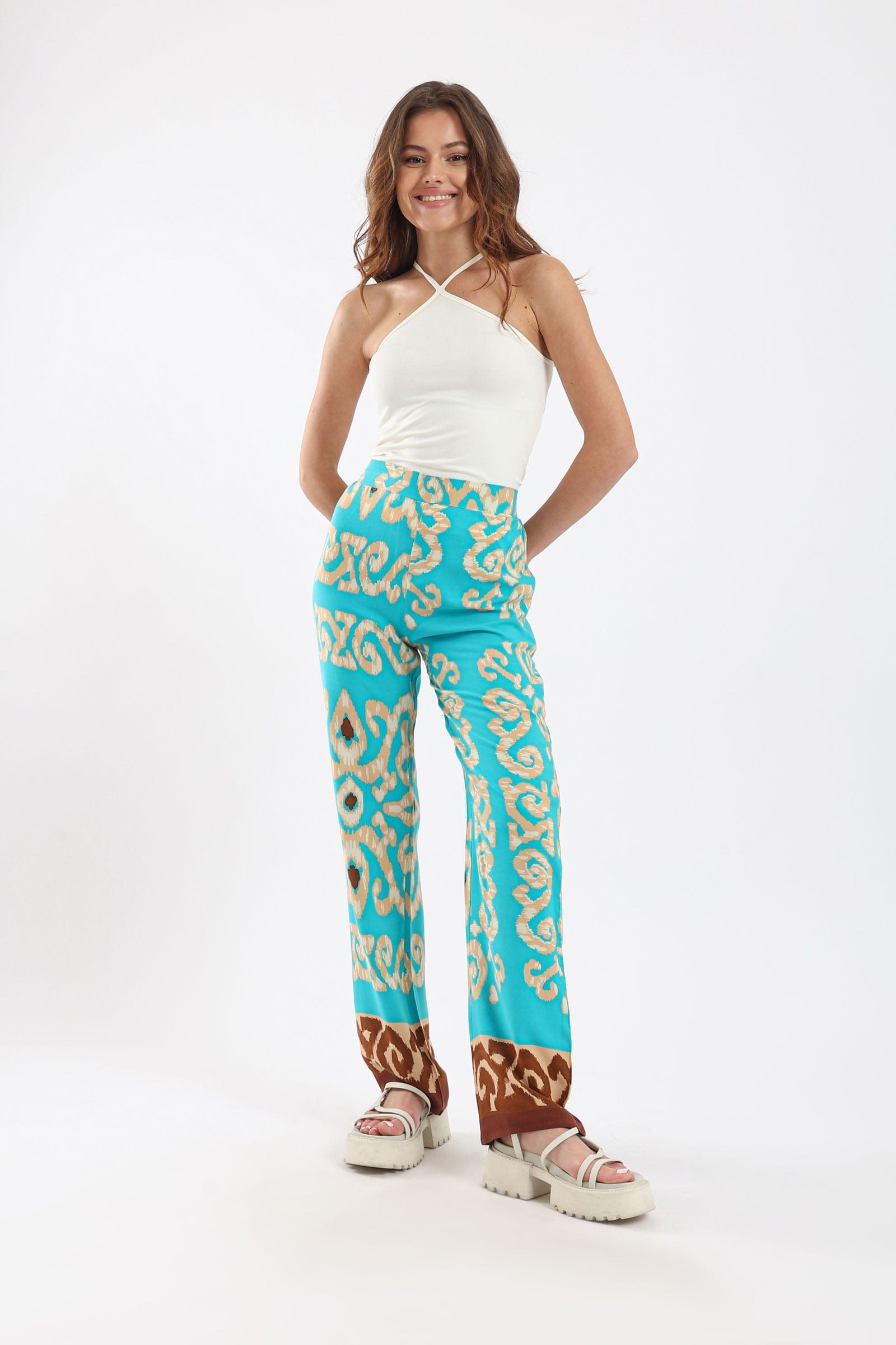 كارينا توب سادة بحاملات على الرقبة نسائي