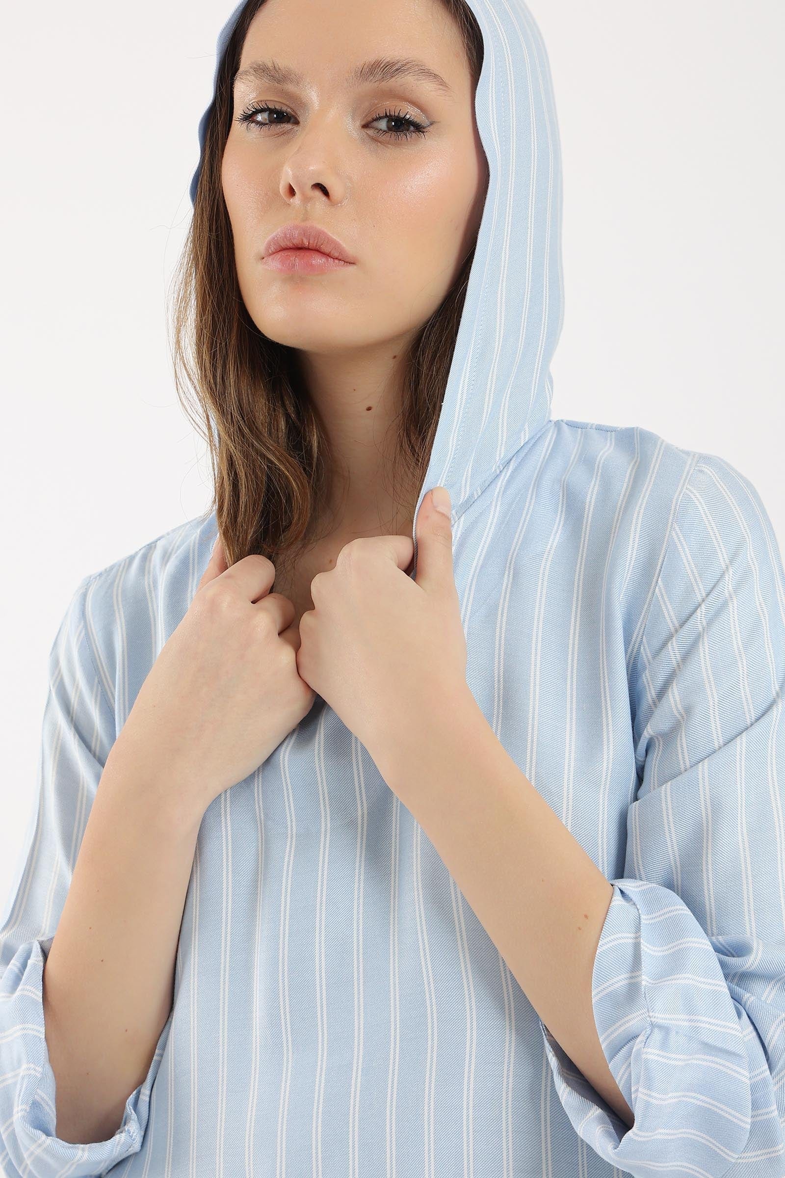 كارينا فستان عباية مخطط بغطاء للرأس كم طويل