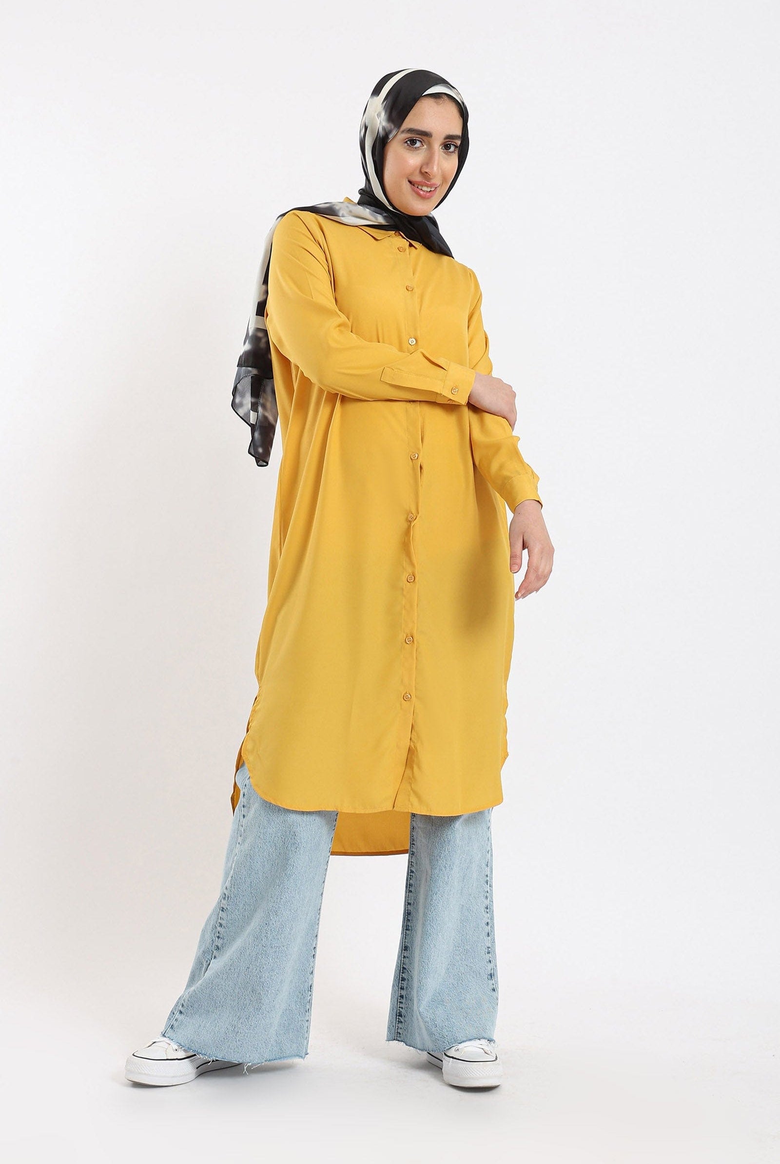 كارينا فستان قميص ميدي بأزرار أمامية بأكمام طويلة