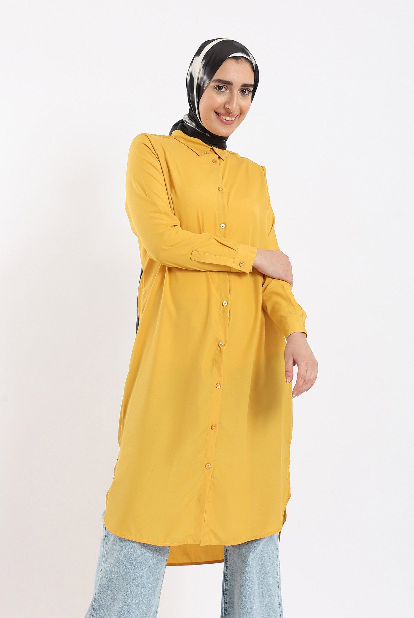 كارينا فستان قميص ميدي بأزرار أمامية بأكمام طويلة