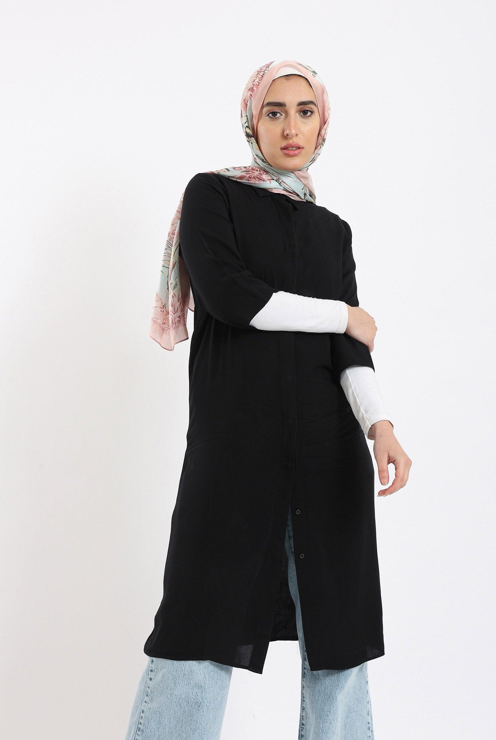 كارينا فستان قميص بفتحة مخفية بأكمام 3/4