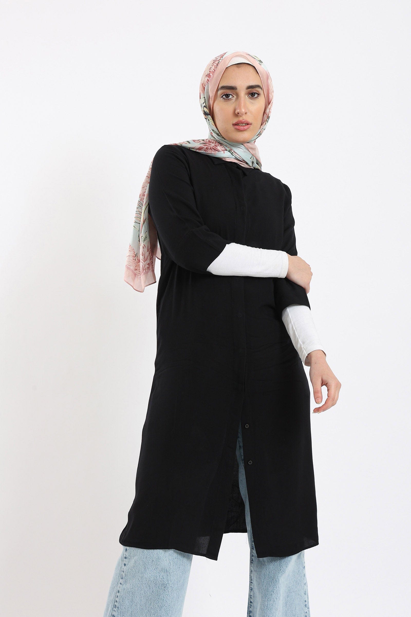 كارينا فستان قميص بفتحة مخفية بأكمام 3/4