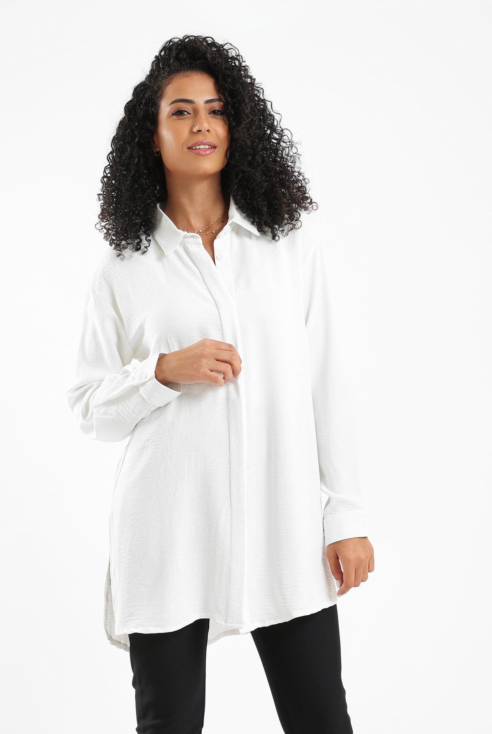 كارينا قميص سادة بأزرار أمامية كم طويل نسائي