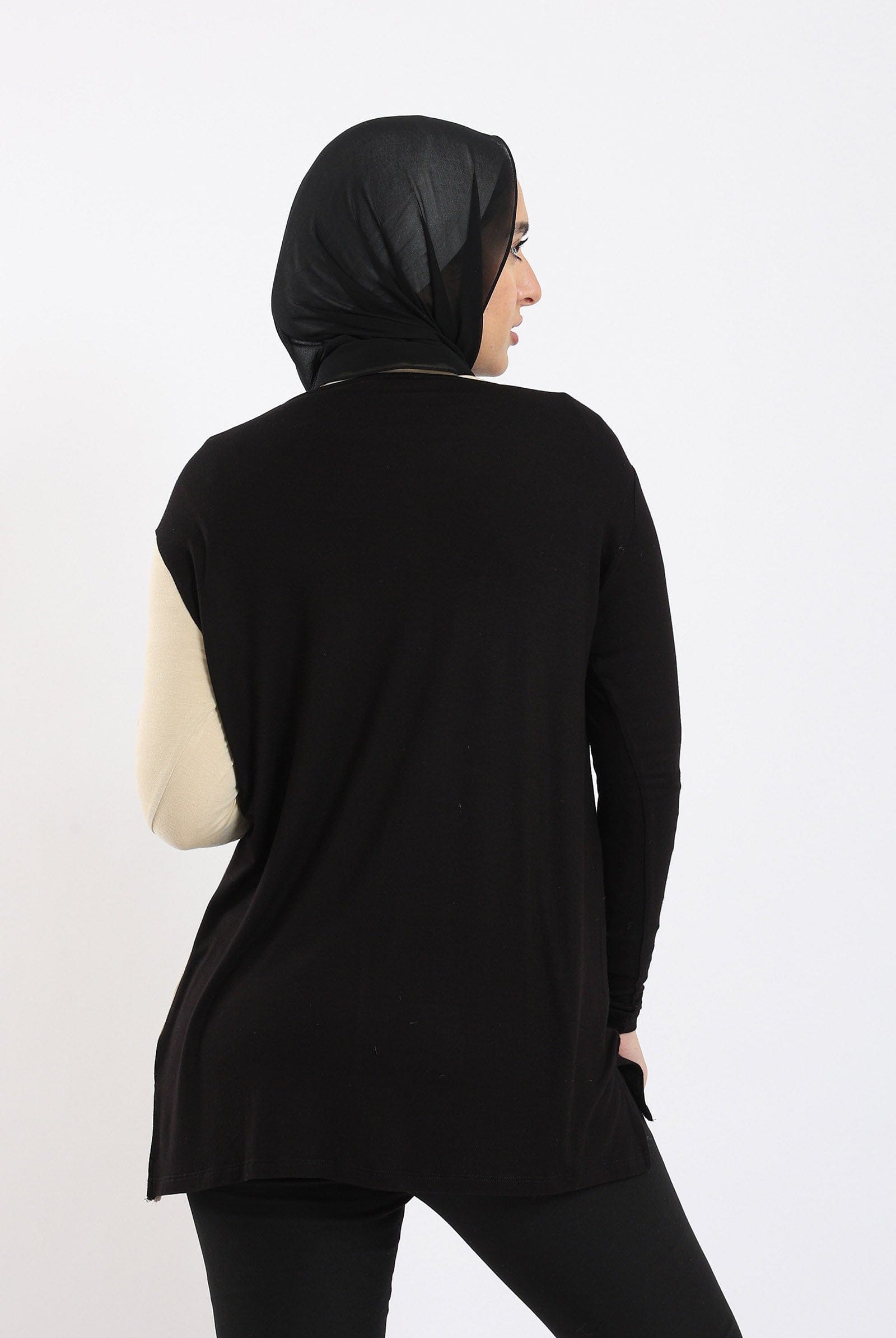 كارينا توب طويل بأزرار أمامية كم طويل نسائي أسود