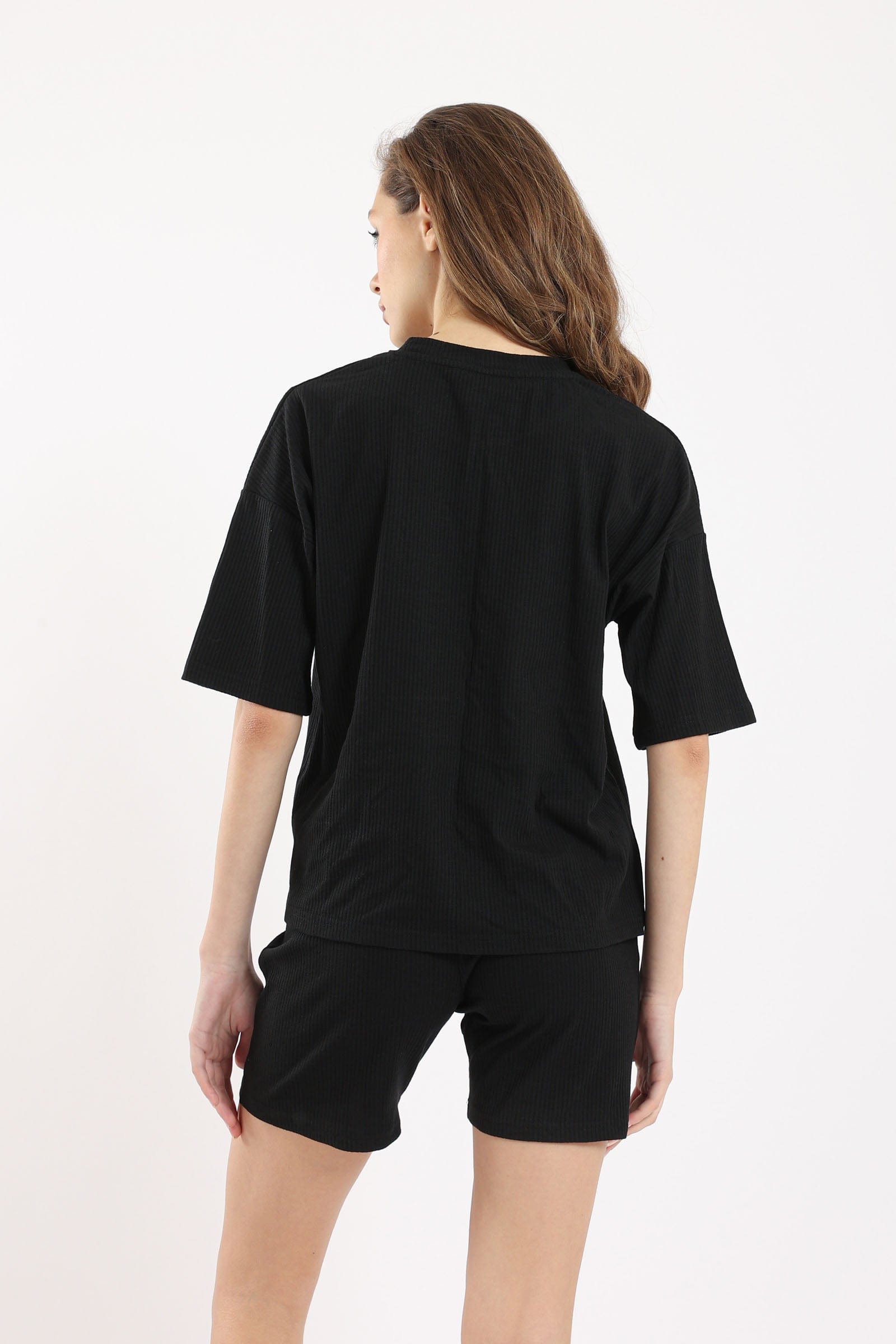 كارينا طقم بيجامة تيشيرت برقبة دائرية مضلعة مع شورت