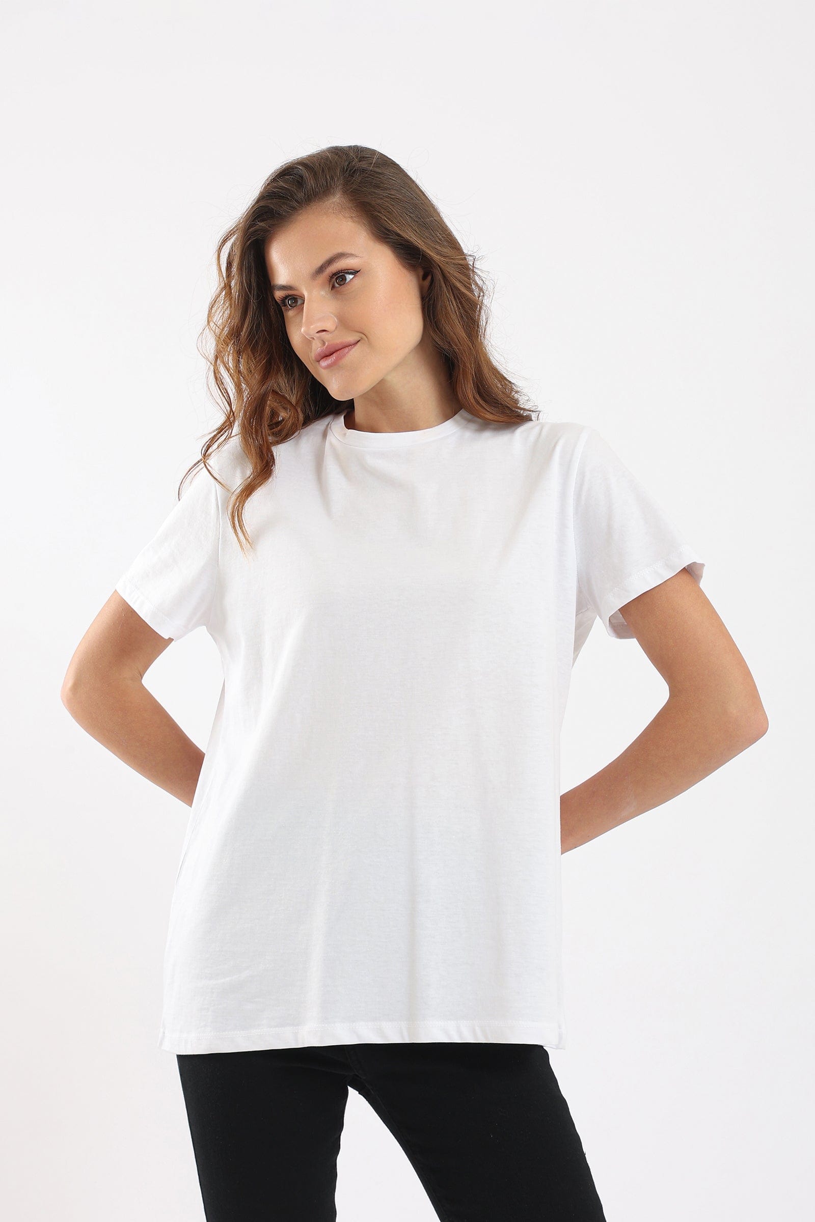 كارينا تيشيرت نص كم سادة نسائي