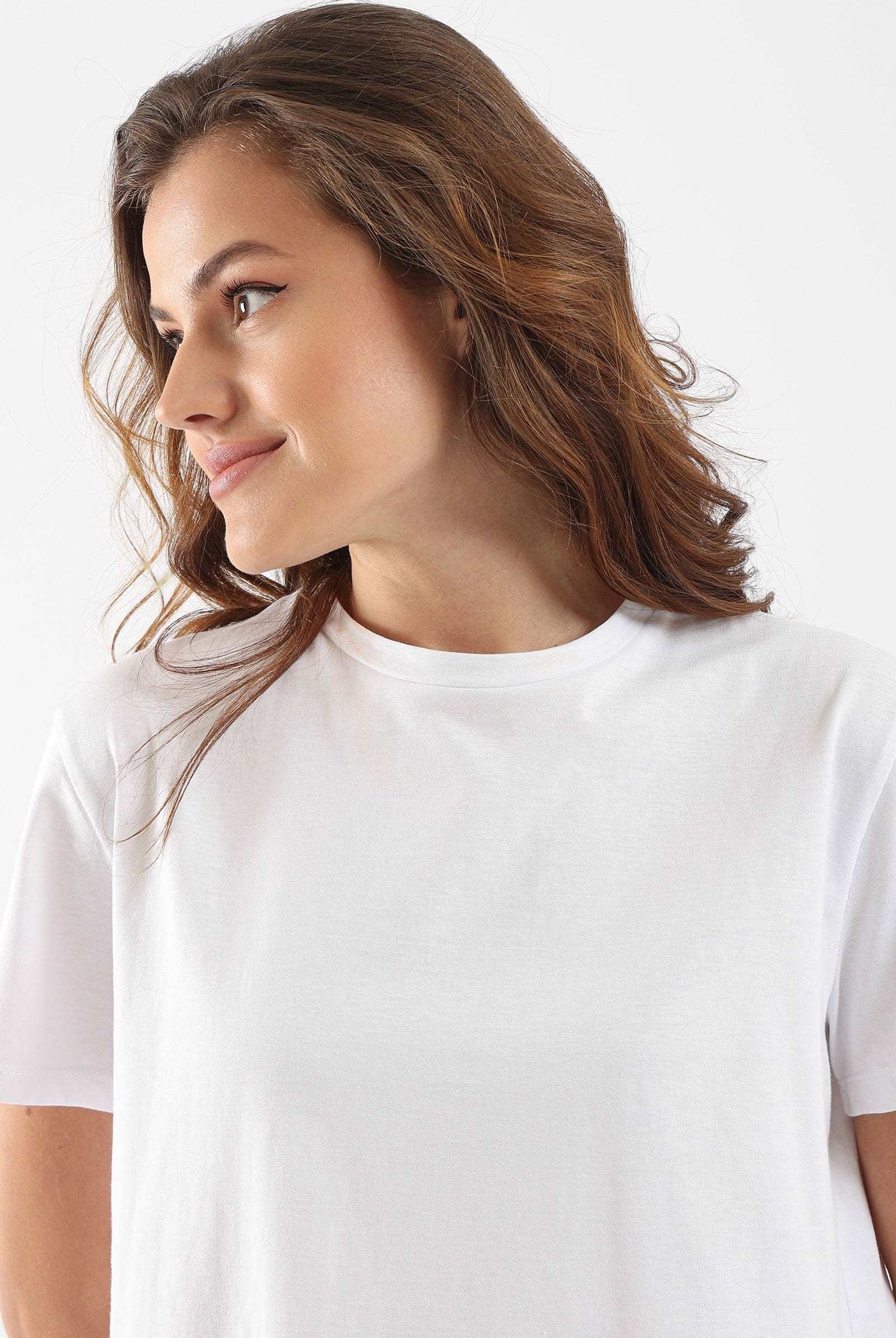 كارينا تيشيرت نص كم سادة نسائي