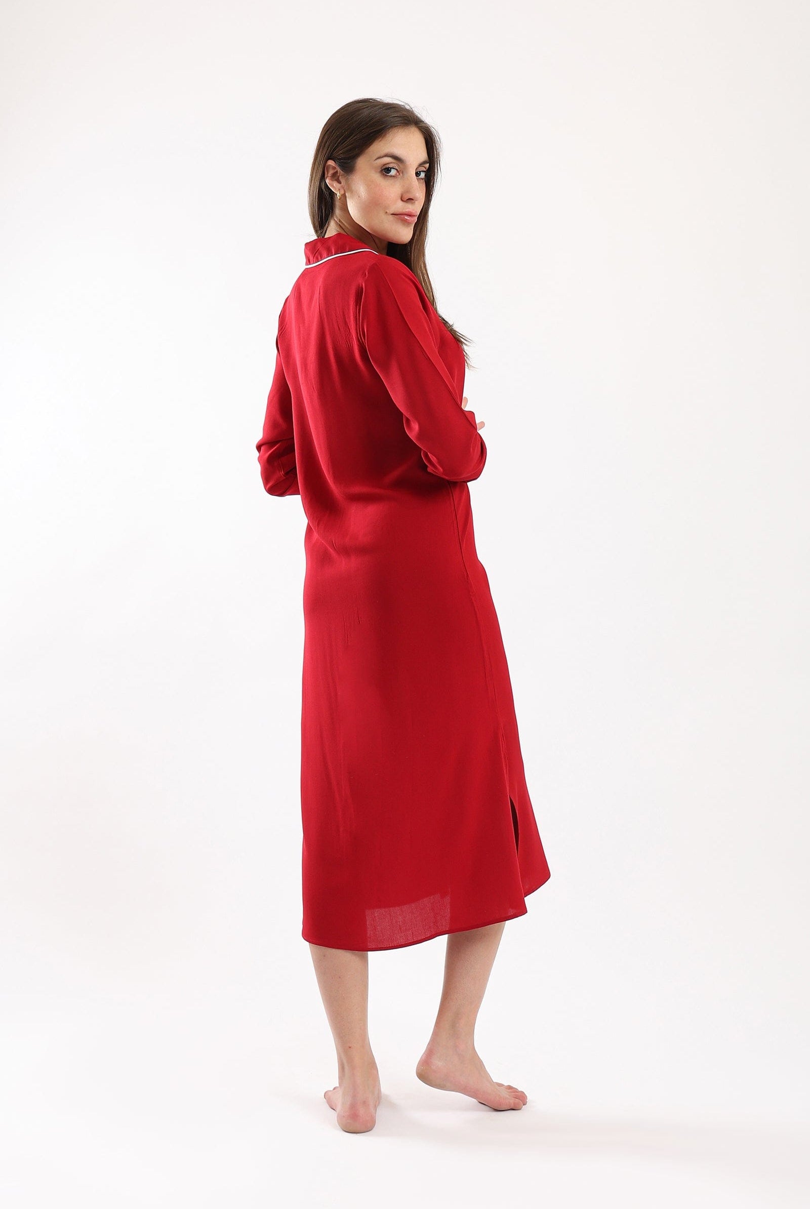 كارينا فستان نوم بأزرار أمامية مفتوح من الجانبين بورجوندي فاتح