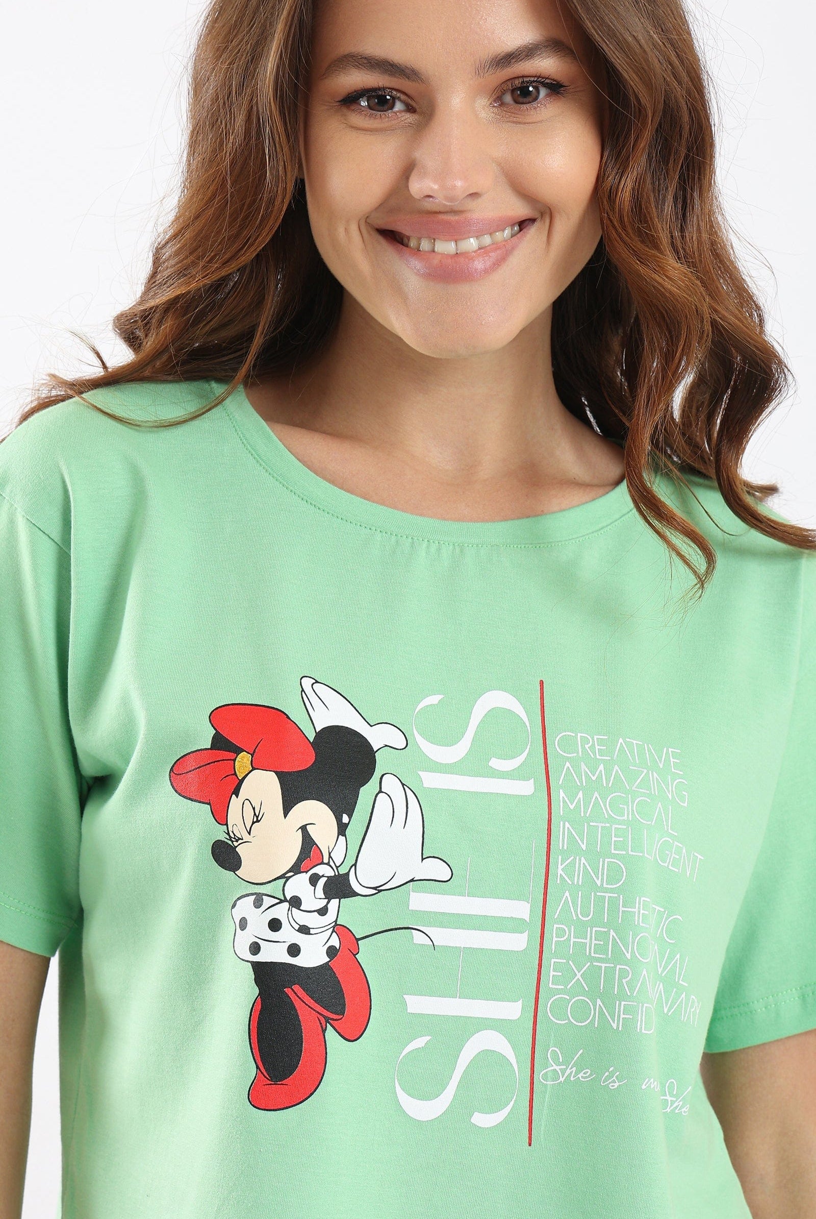 كارينا طقم بيجامة أخضر بأكمام قصيرة أخضر كلاسيكي