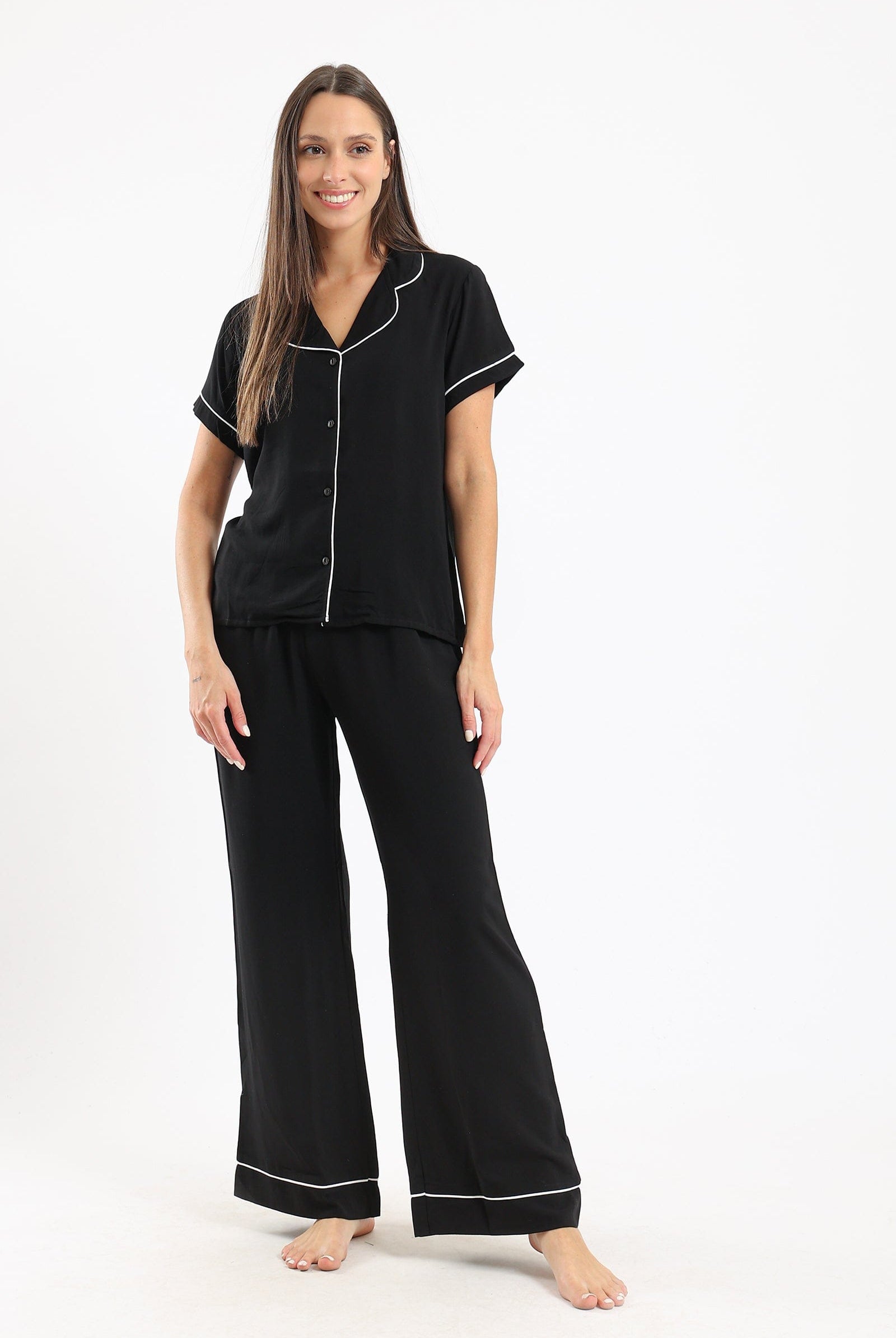 كارينا طقم بيجامة قميص بياقة كم قصير وبنطلون