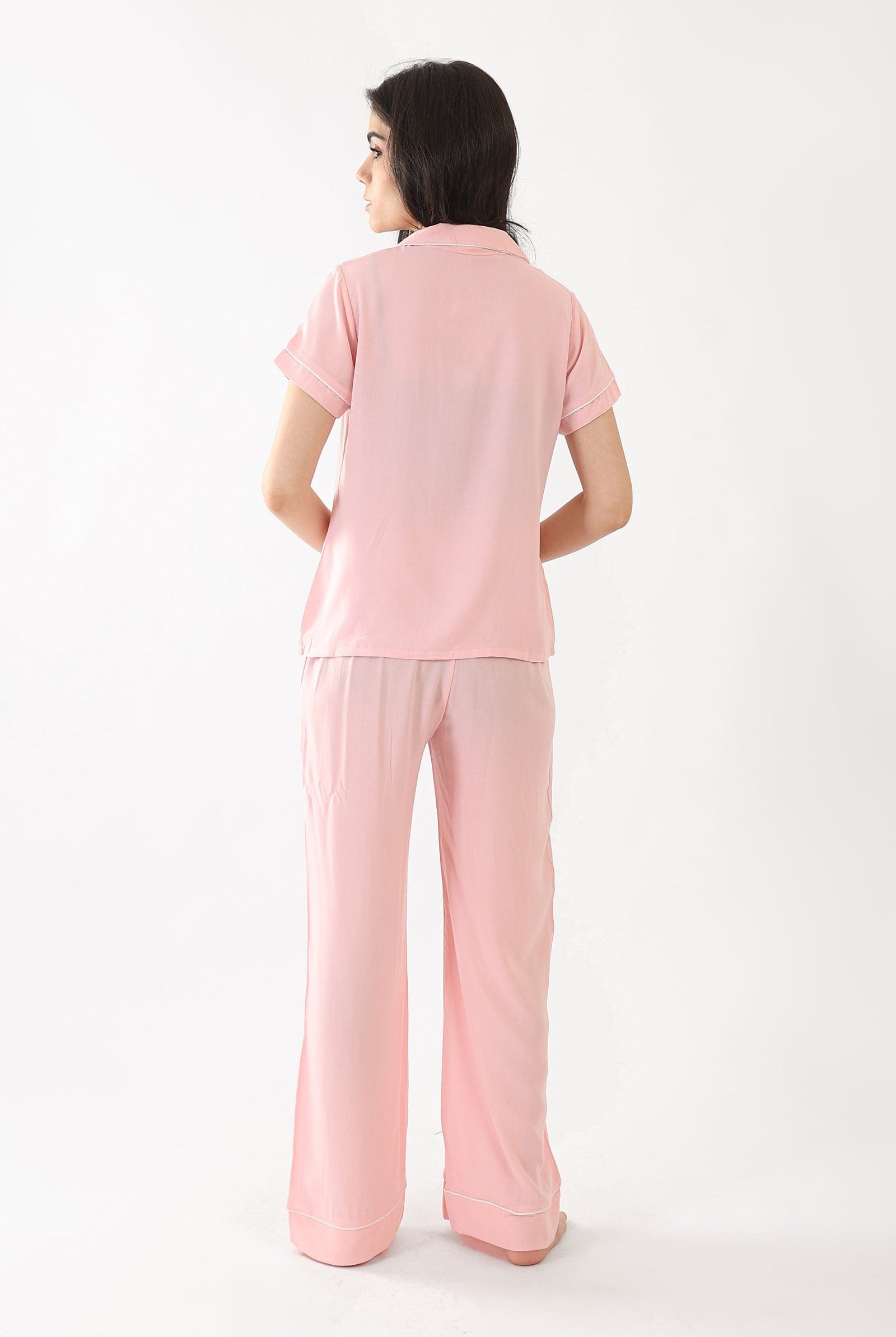 كارينا طقم بيجامة قميص بياقة كم قصير وبنطلون