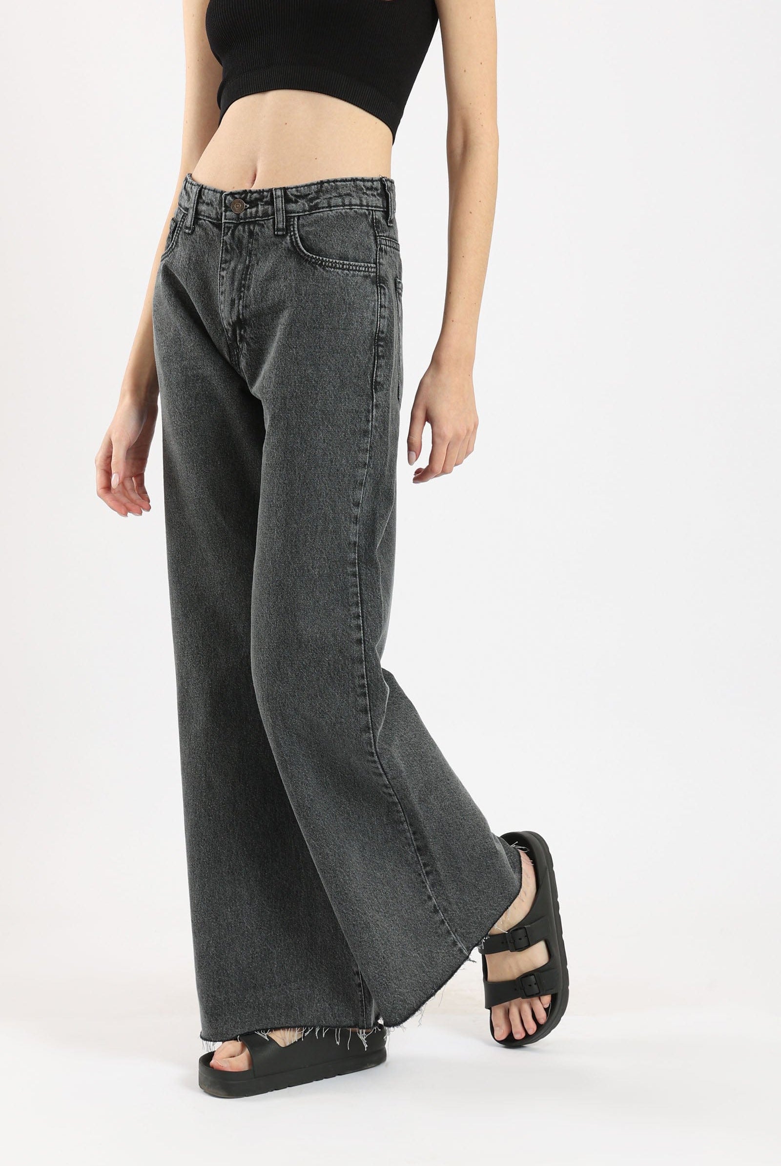 كارينا بنطال جينز واسع بجيوب نسائي