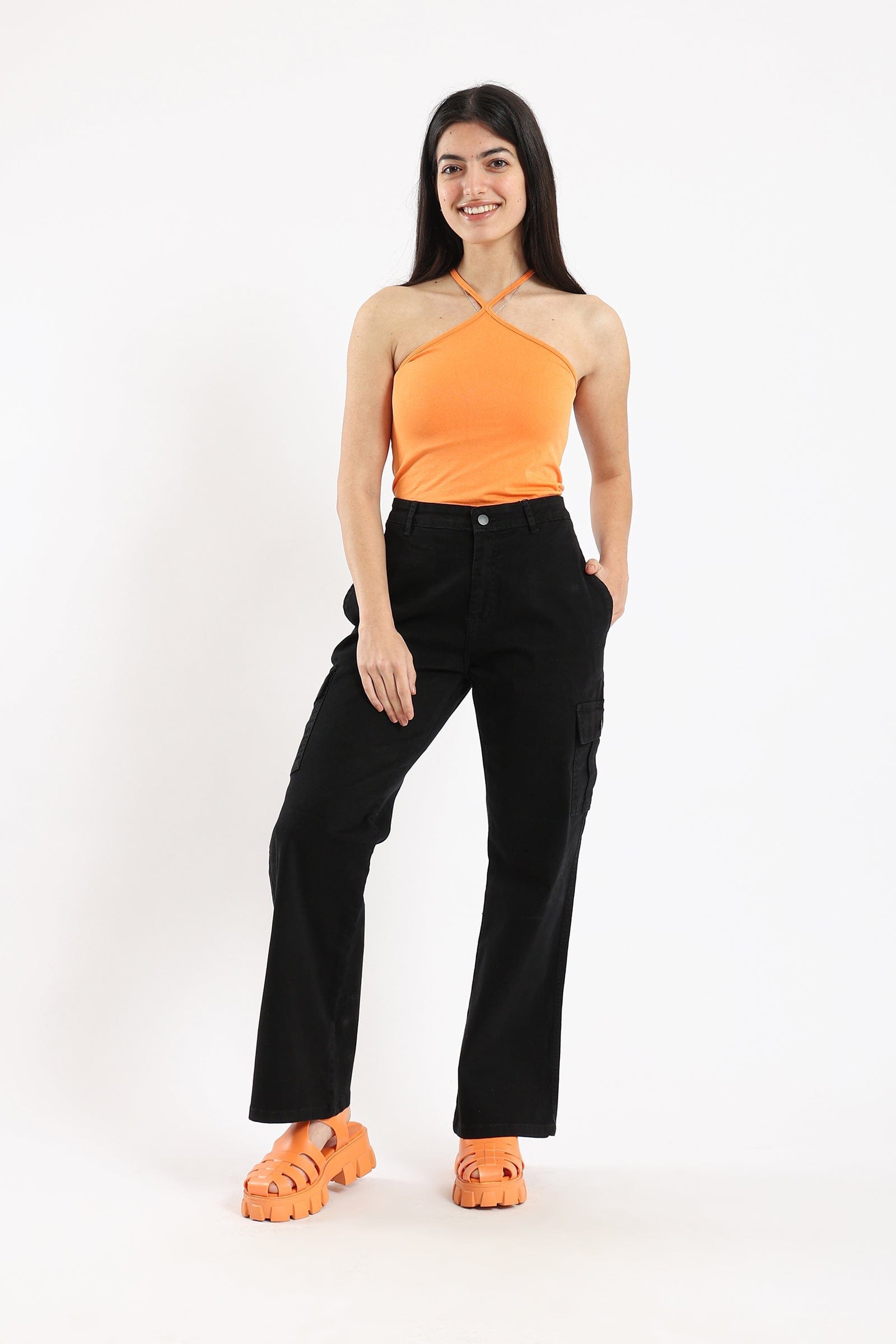 كارينا بنطلون كارجو بجيوب بقصّة مستقيمة