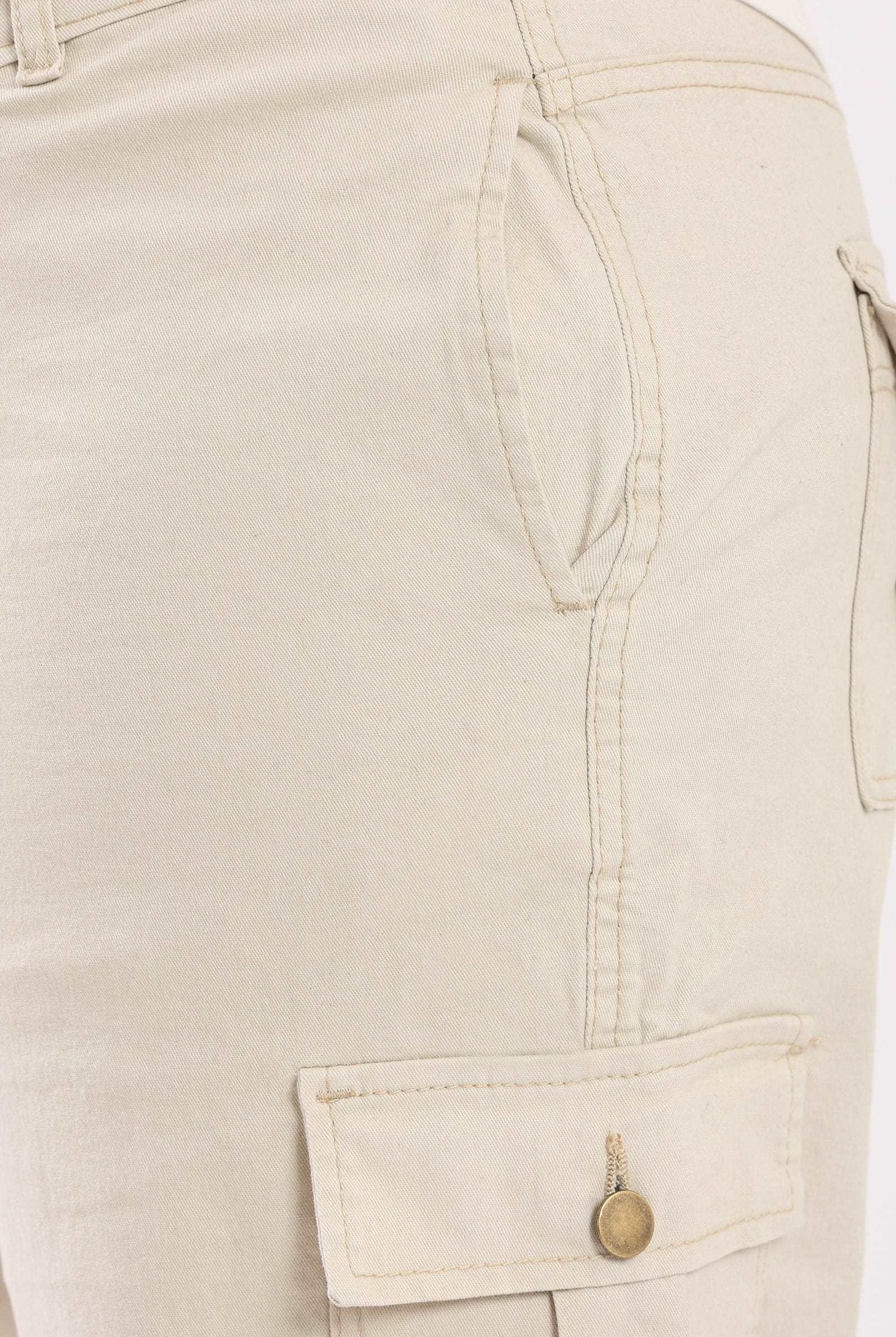 بنطلون كارجو بجيوب بقصّة مستقيمة