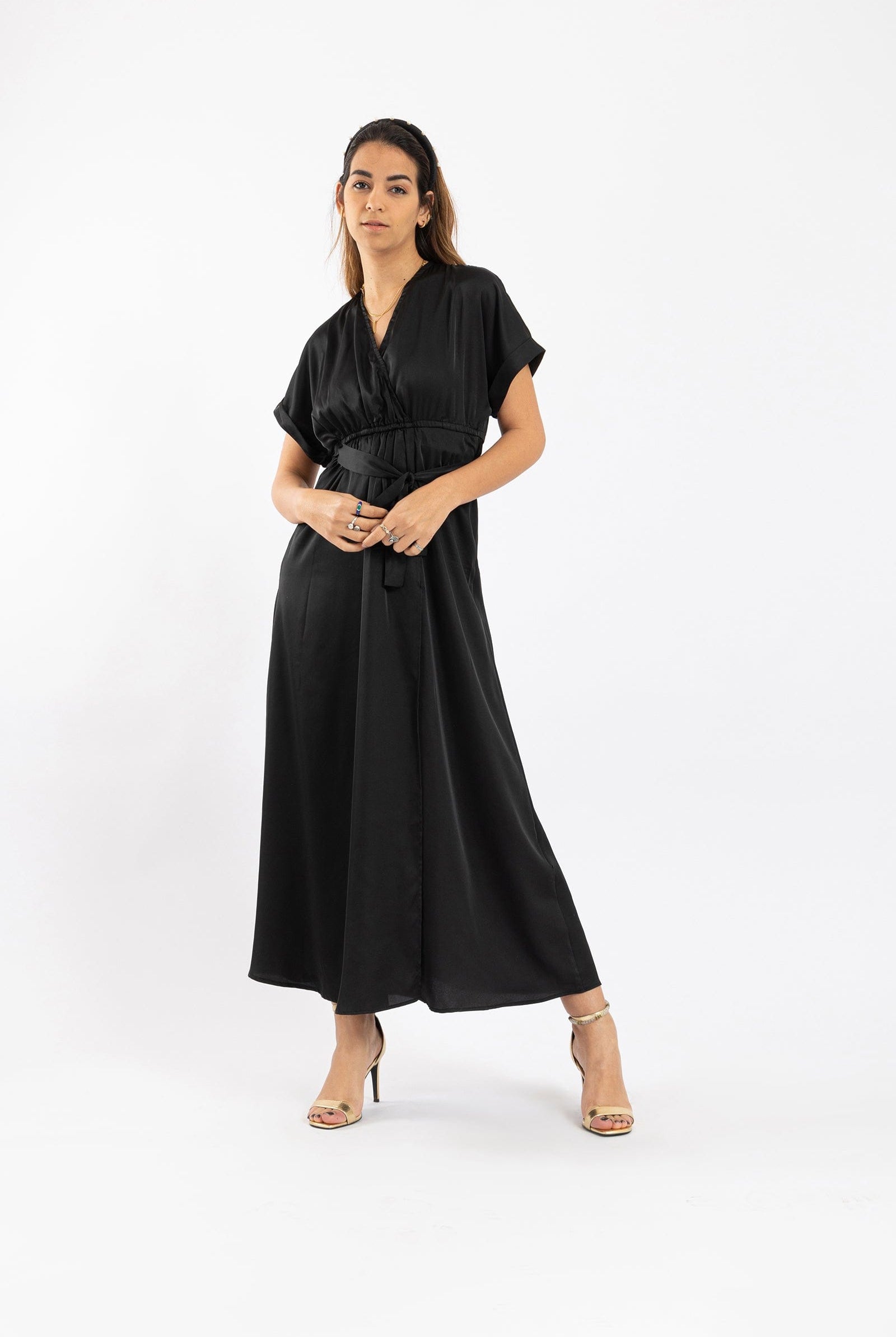 كارينا فستان بتصميم ملفوف سادة بفتحة صدر V نسائي