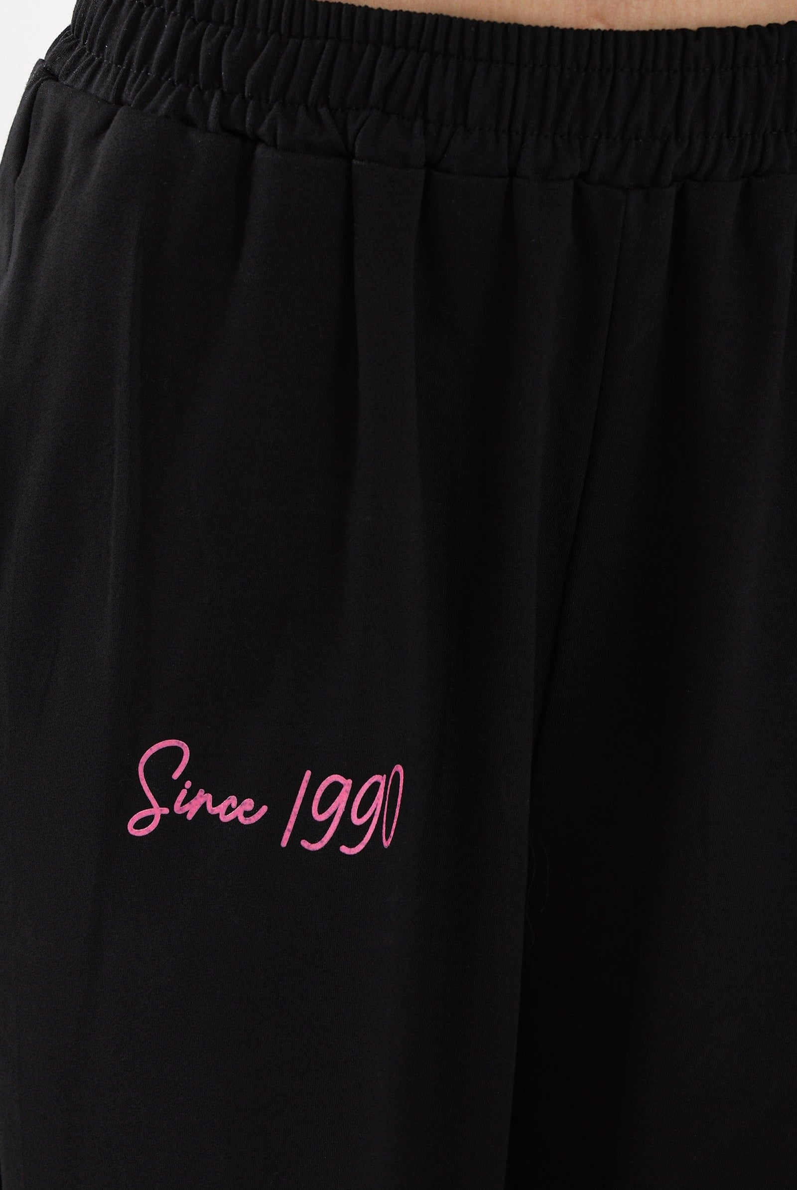 كارينا طقم بيجامة توب كت وبنطلون بطبعات