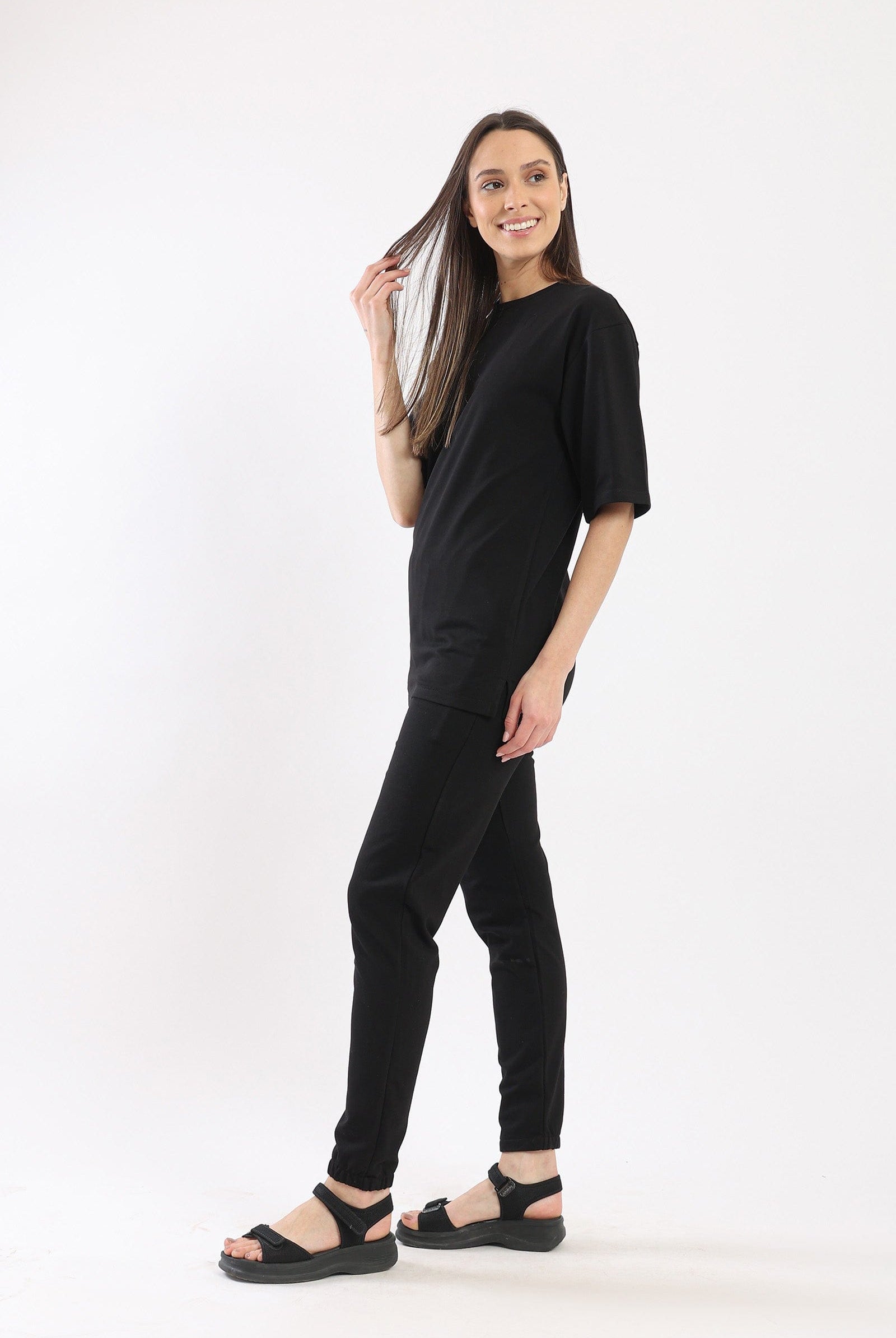 كارينا طقم بيجامة منزل مرن تيشيرت نص كم سادة وبنطلون