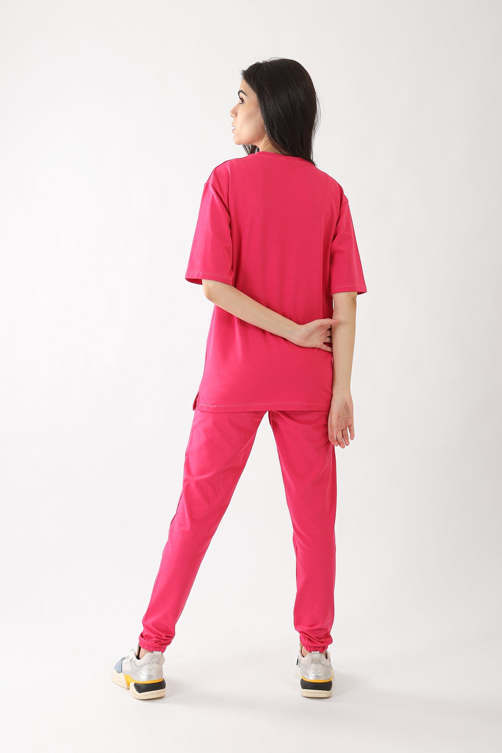 كارينا طقم بيجامة منزل مرن تيشيرت نص كم سادة وبنطلون