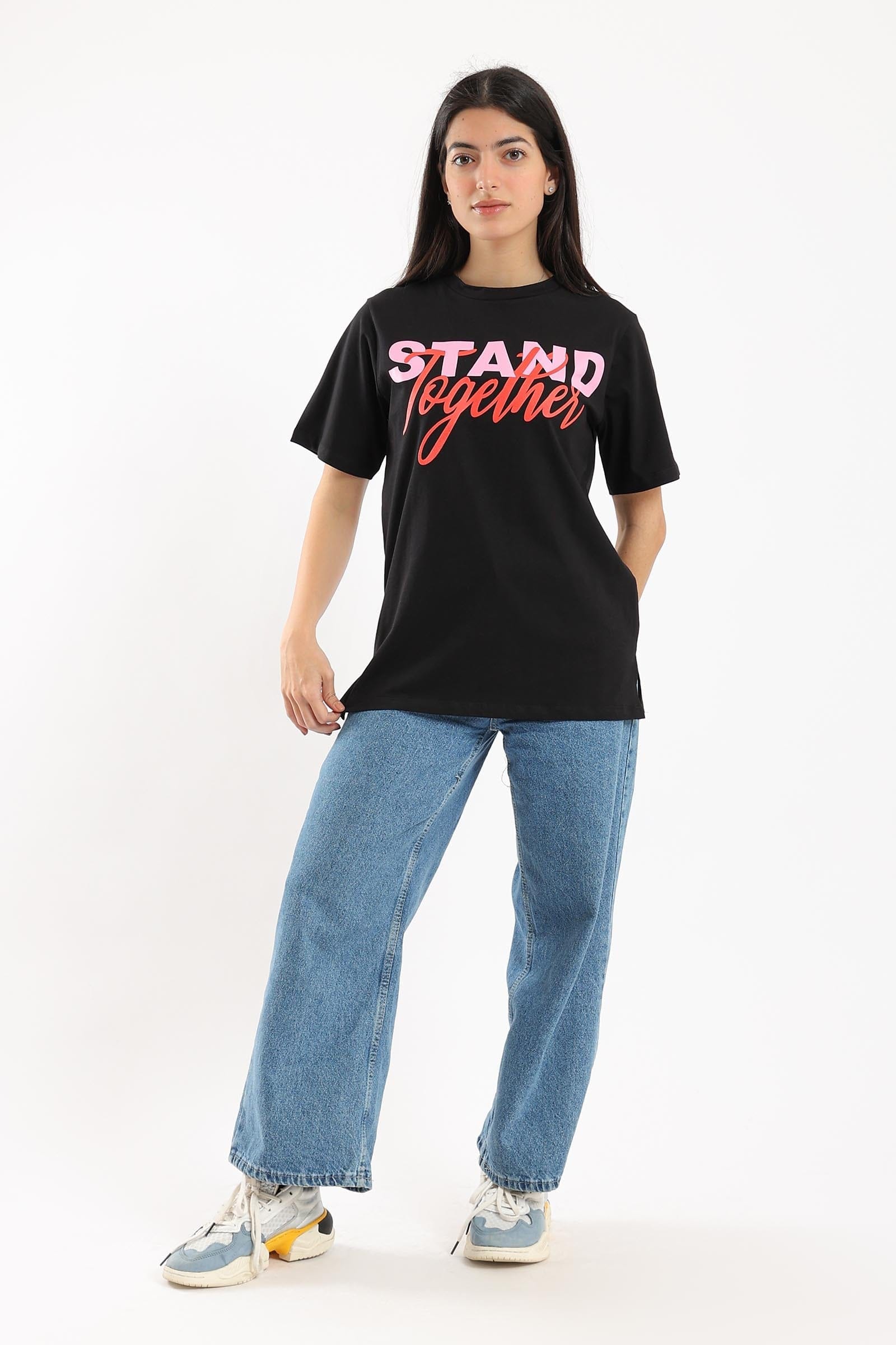 كارينا تي شيرت مطبوع نص كم