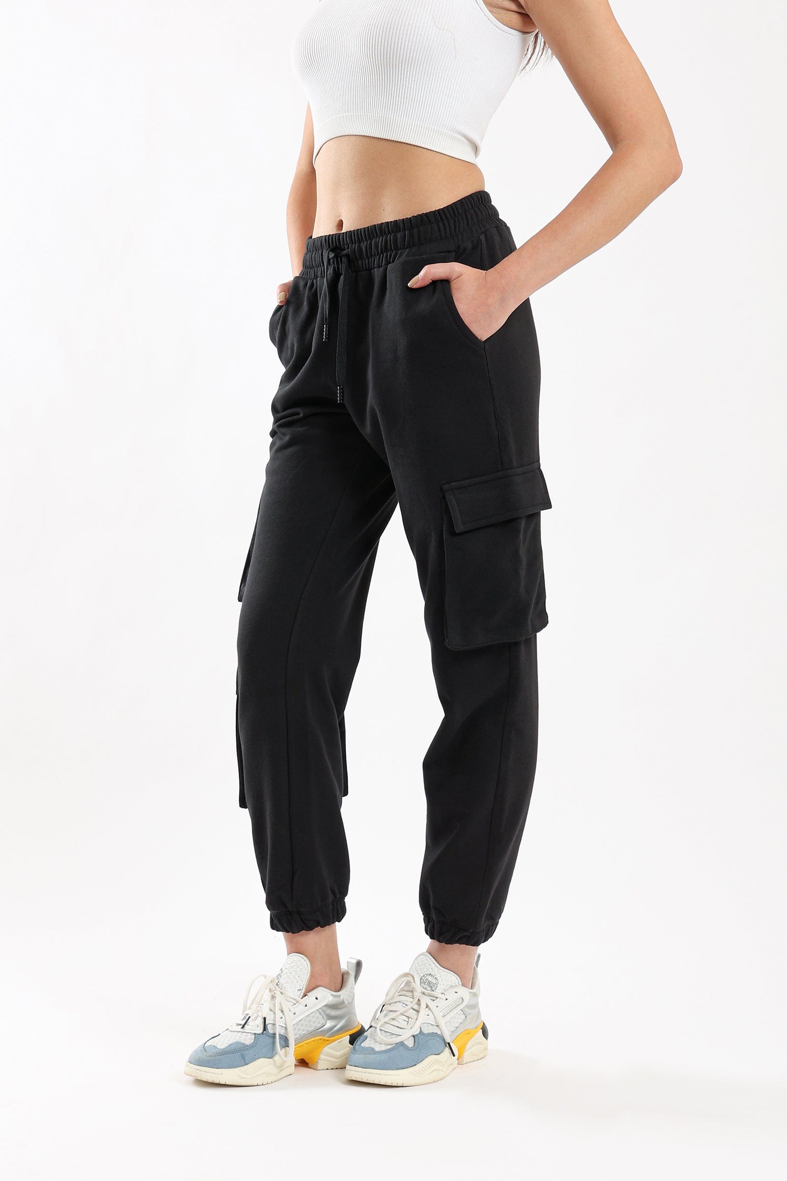 كارينا بنطلون كارجو نسائي بجيوب أمامية بخصر مطاطي