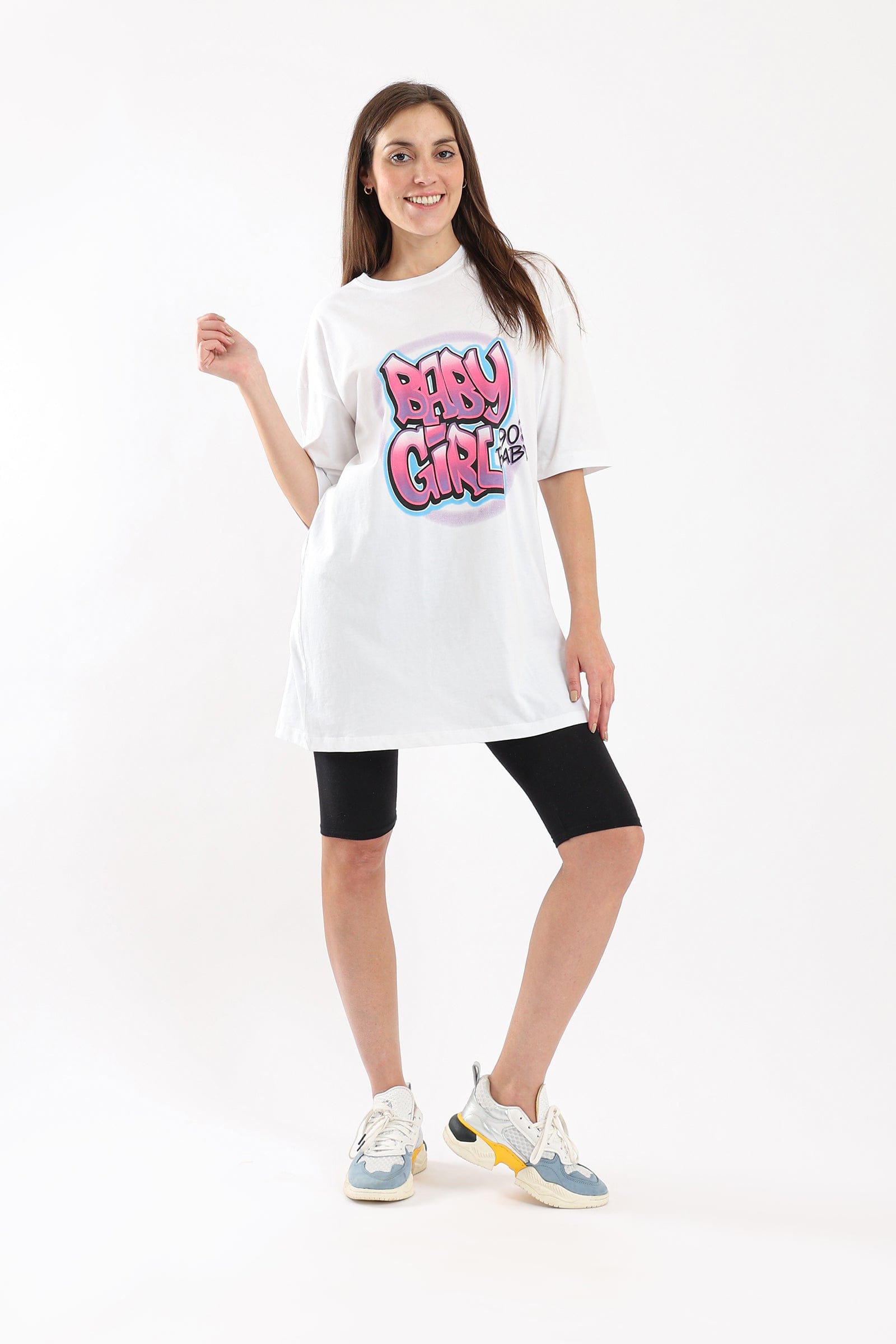 كارينا تيشيرت قطن طويل بطبعة نص كم أبيض