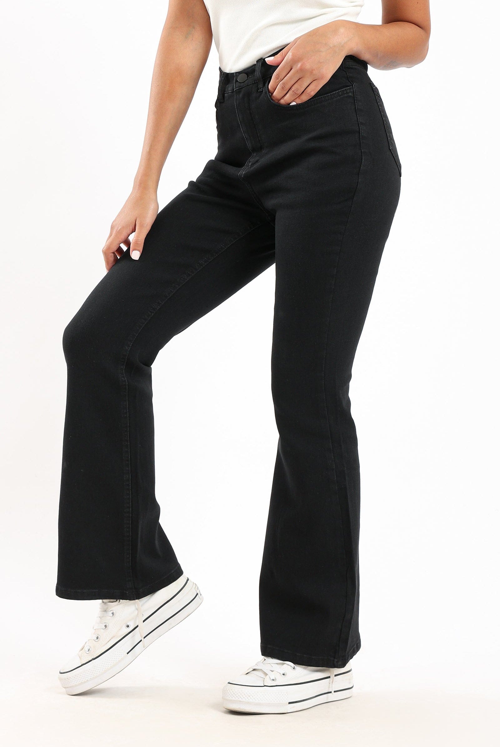 كارينا بنطلون جينز واسع من أسفل من القطن