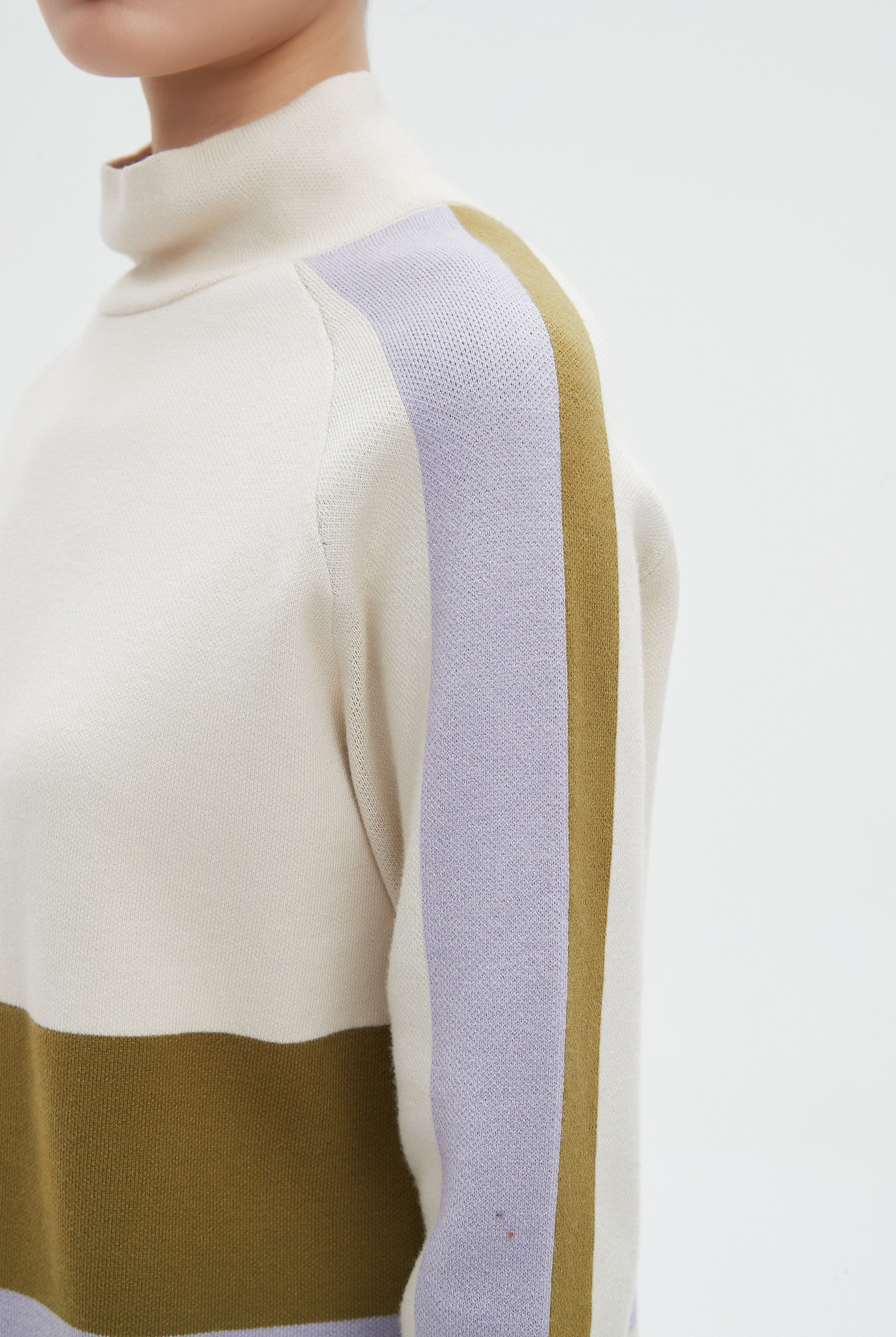 ميكا بلوزة نسائية شتوية ألوان بكم طويل ورقبة عالية