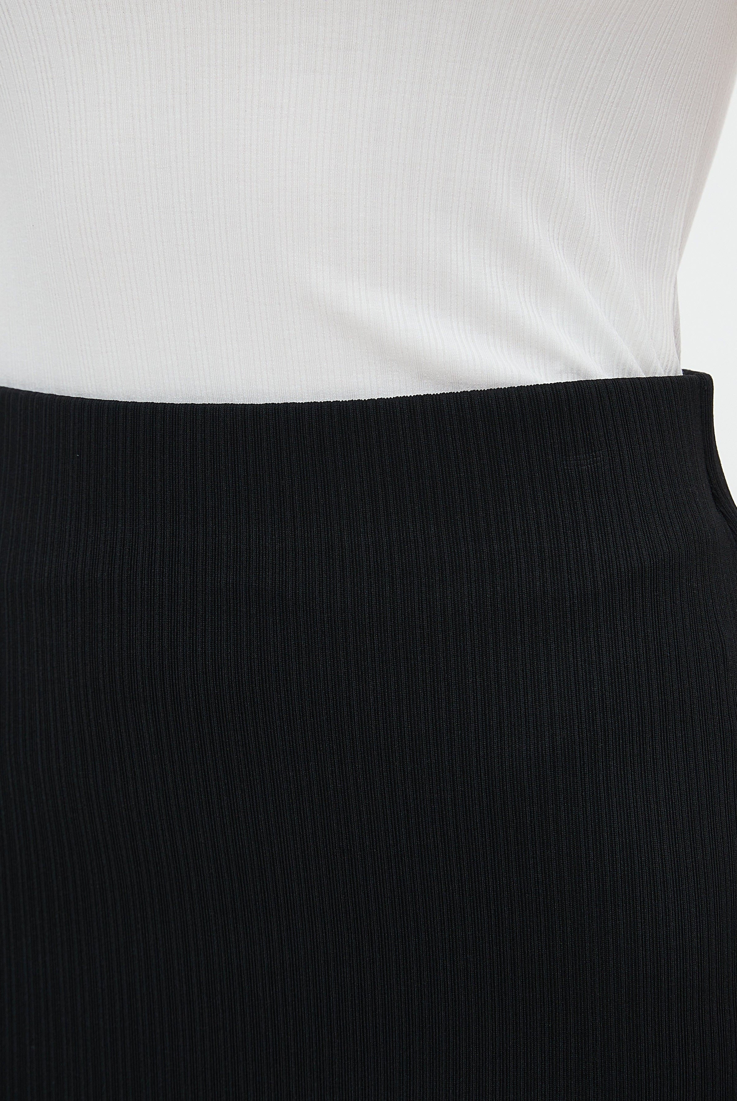 ميكا تنورة طويلة سادة بخصر مرتفع