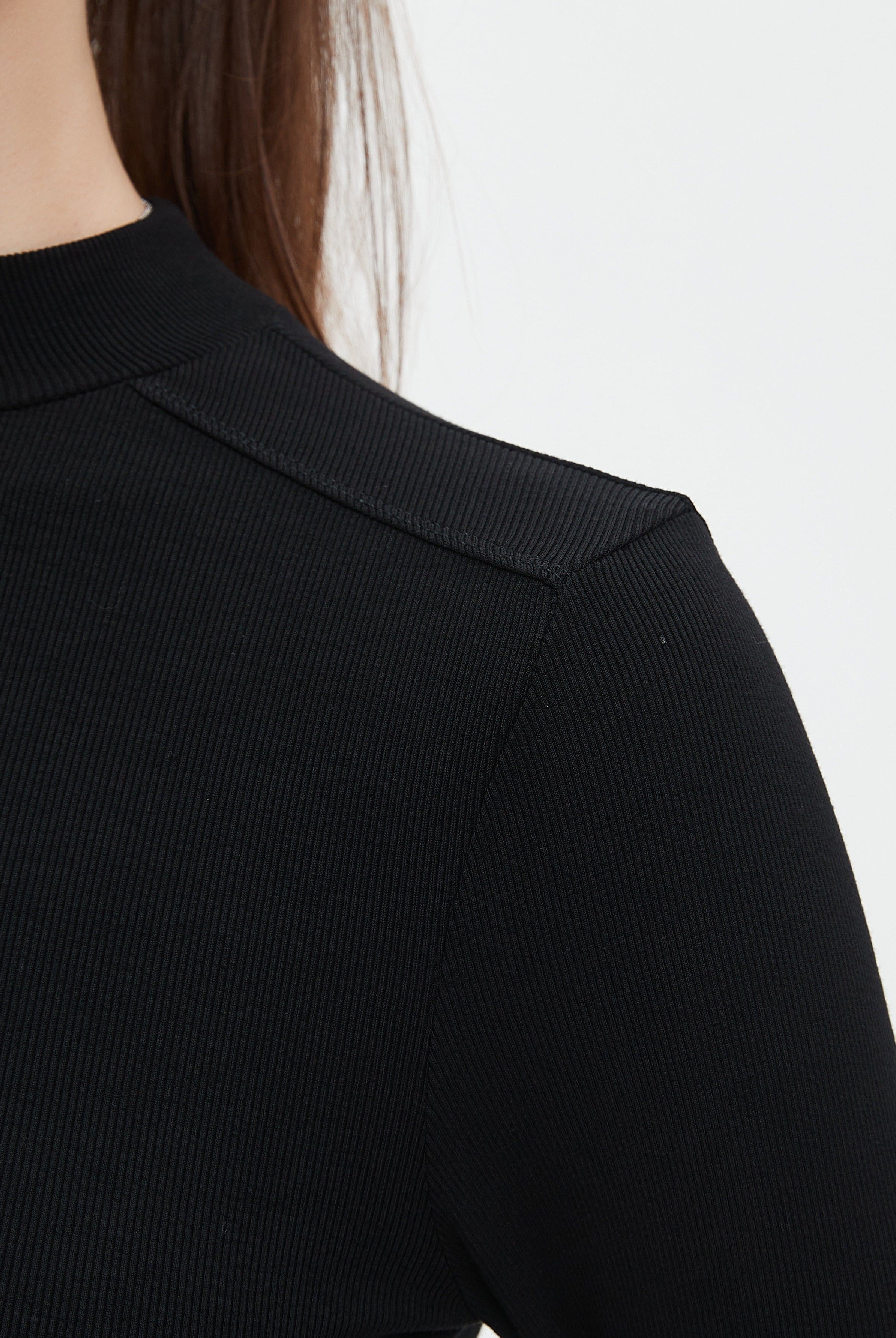 ميكا بلوزة نسائية طويلة للشتاء بكم طويل ورقبة دائرية