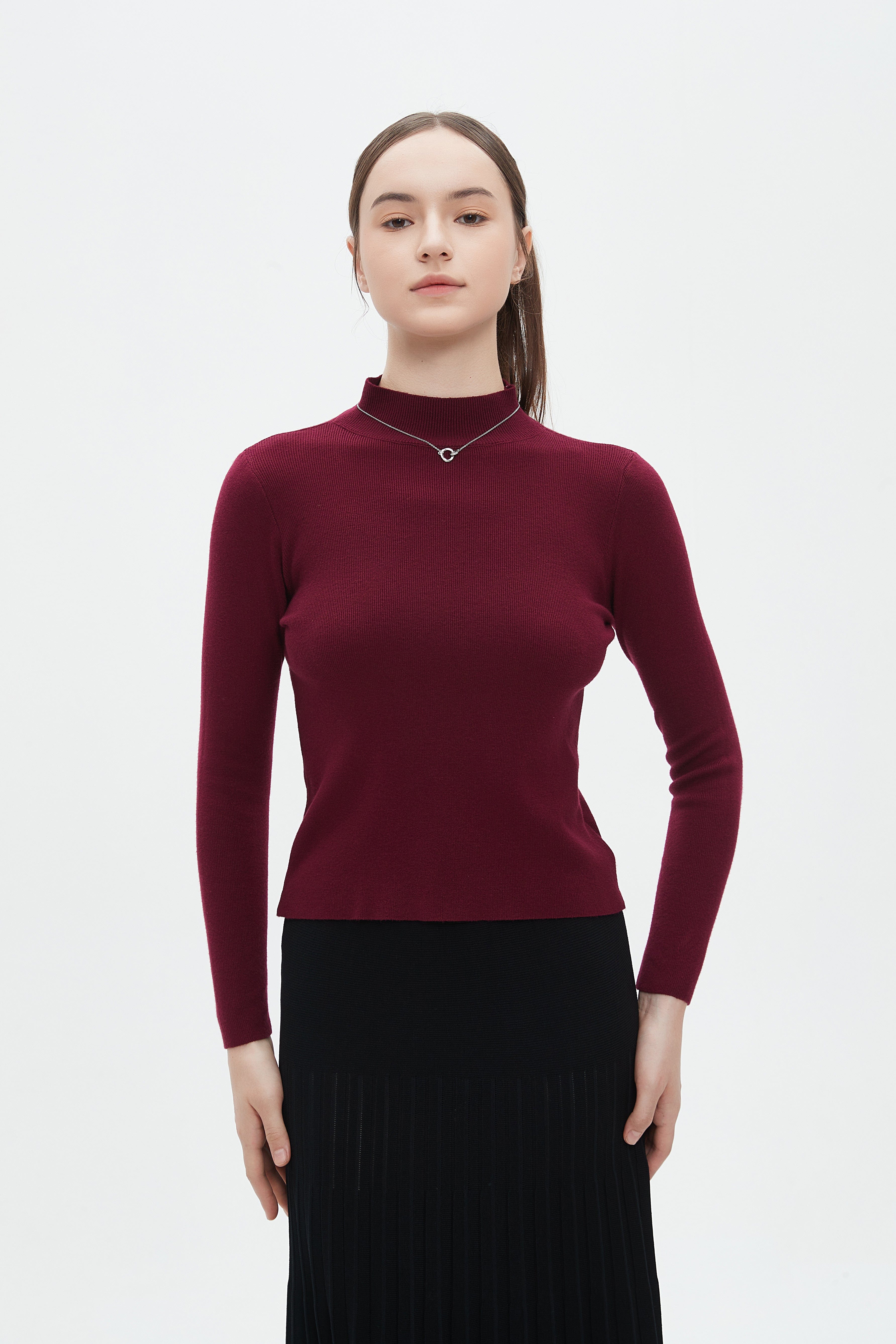 ميكا بلوزة نسائية برقبة عالية وكم طويل للشتاء