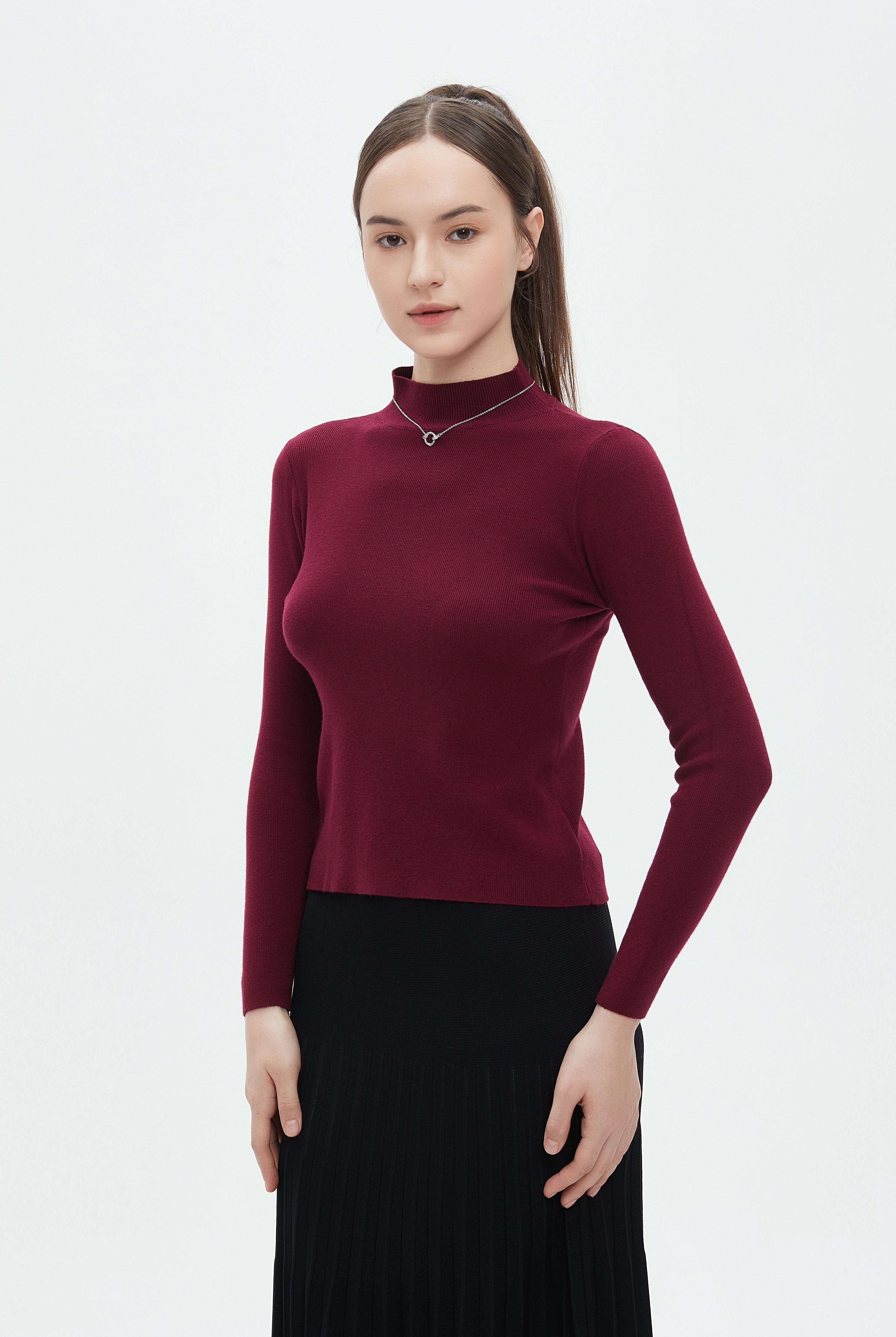 ميكا بلوزة نسائية برقبة عالية وكم طويل للشتاء