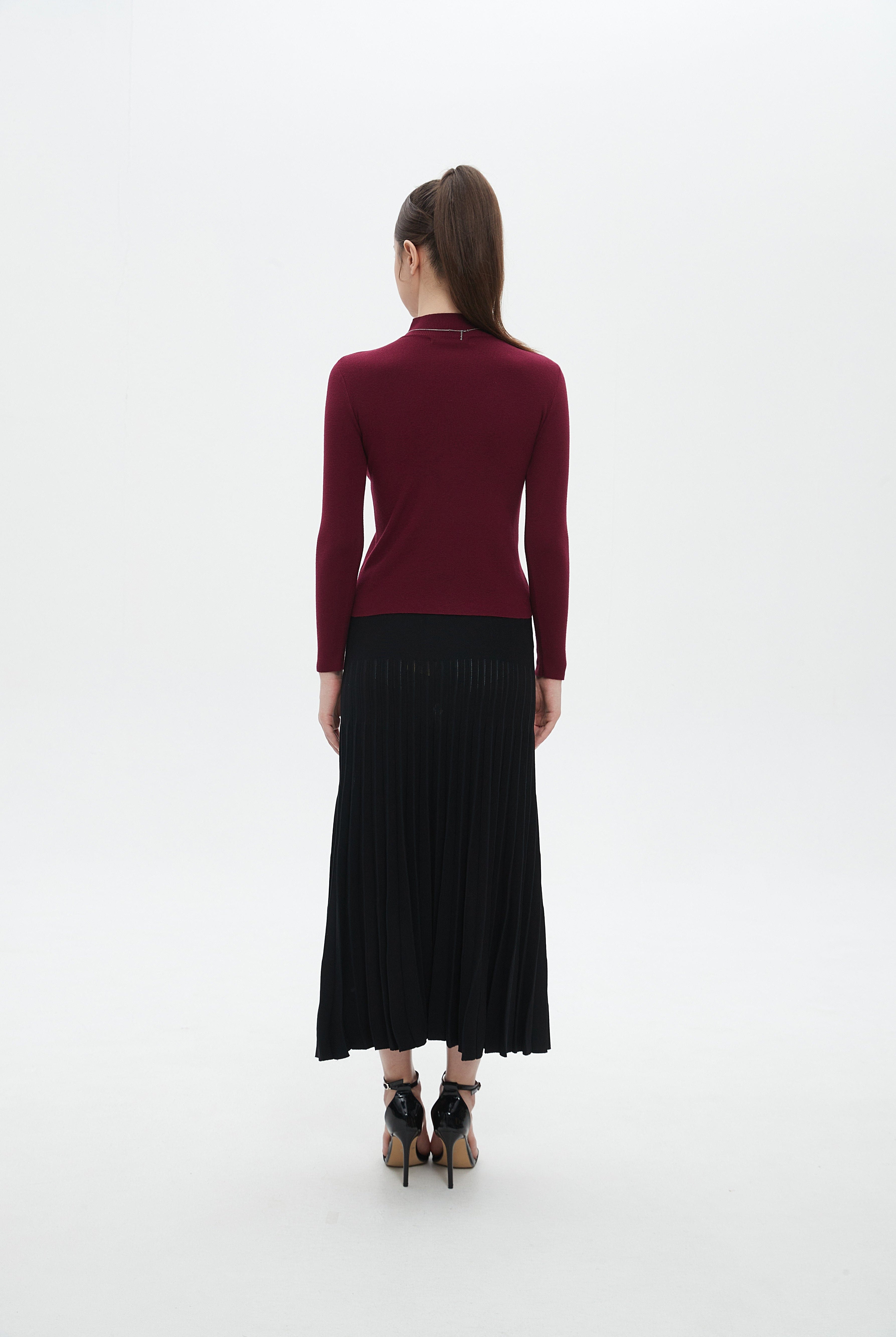 ميكا بلوزة نسائية برقبة عالية وكم طويل للشتاء