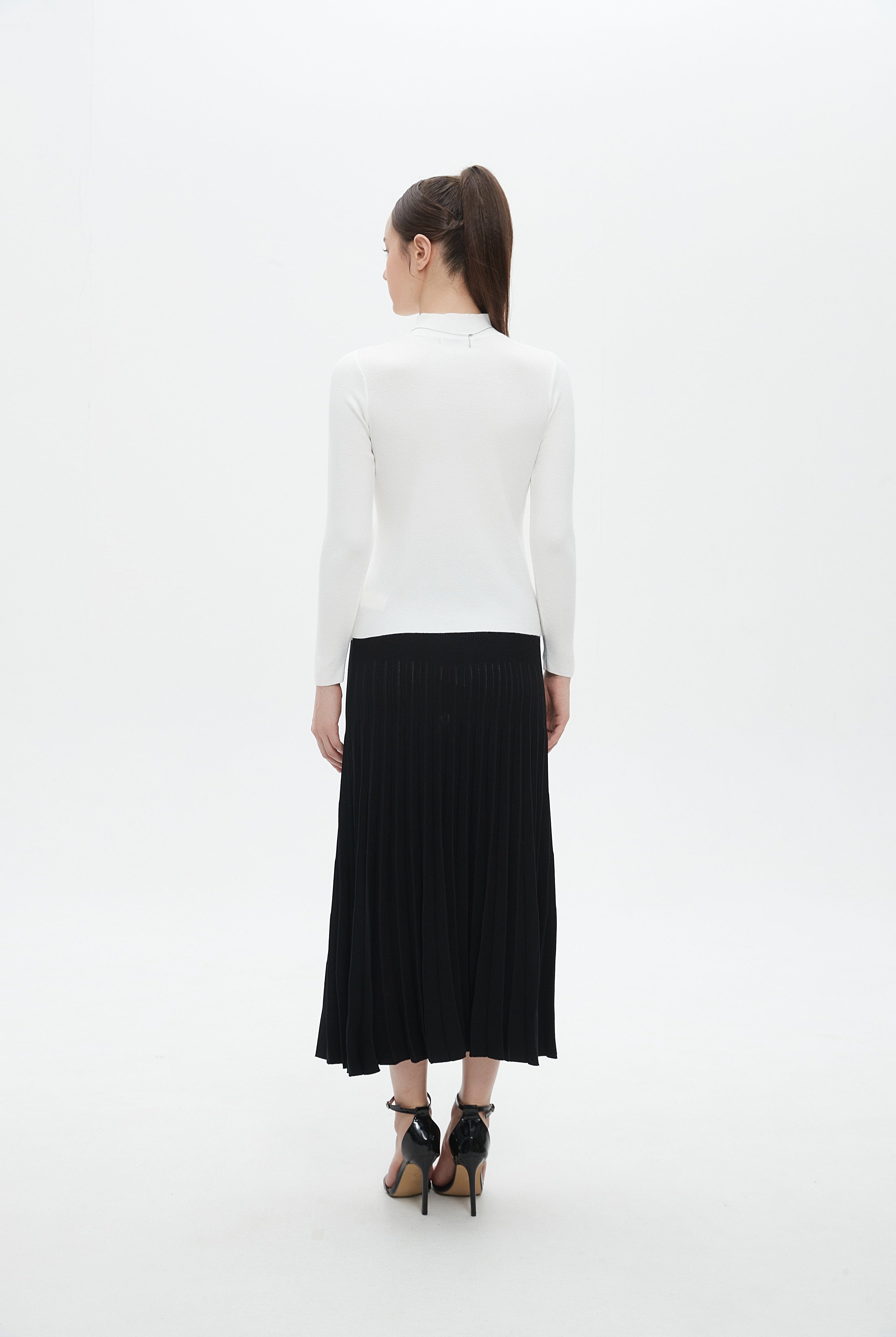 ميكا بلوزة نسائية برقبة عالية وكم طويل للشتاء