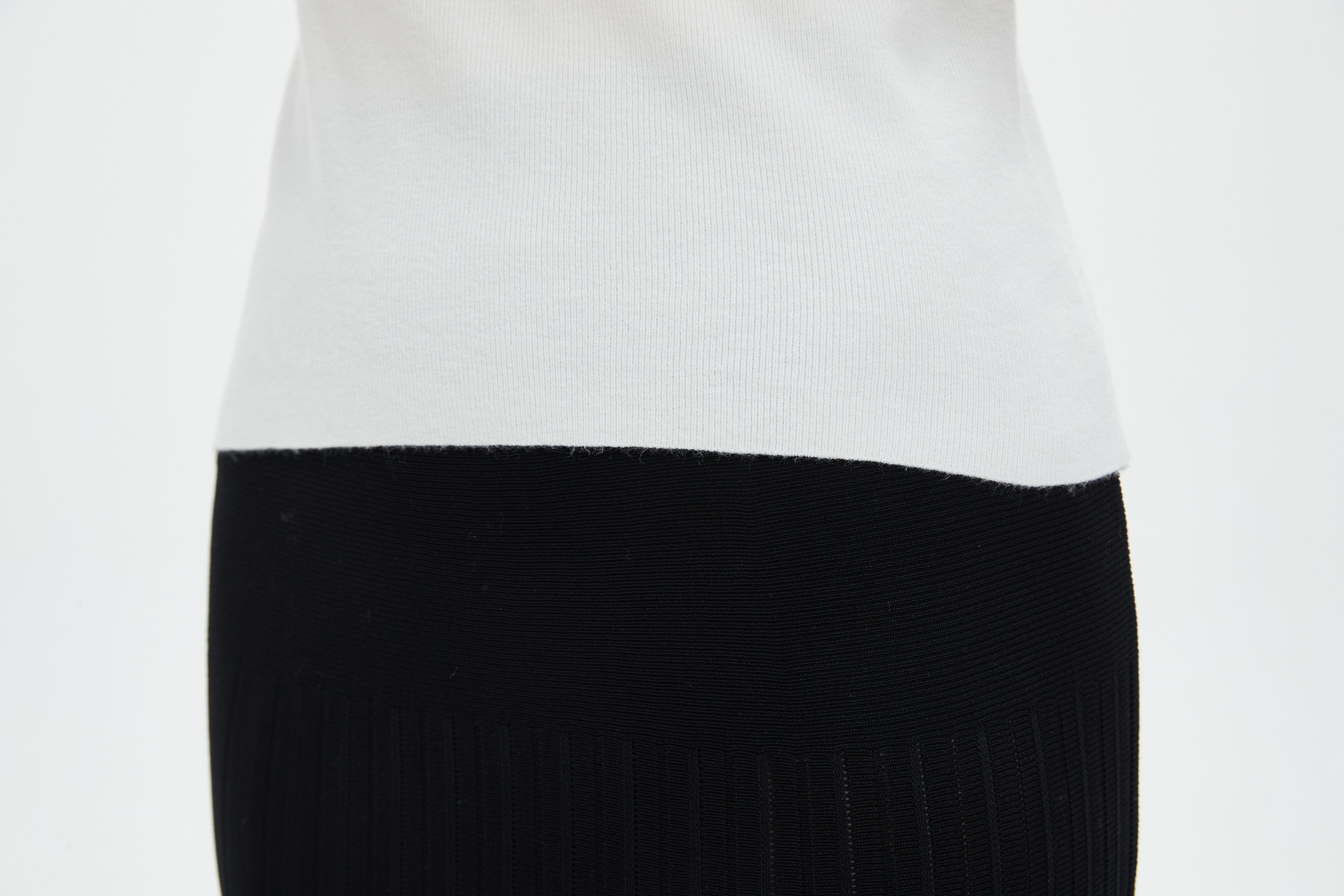 ميكا بلوزة نسائية برقبة عالية وكم طويل للشتاء