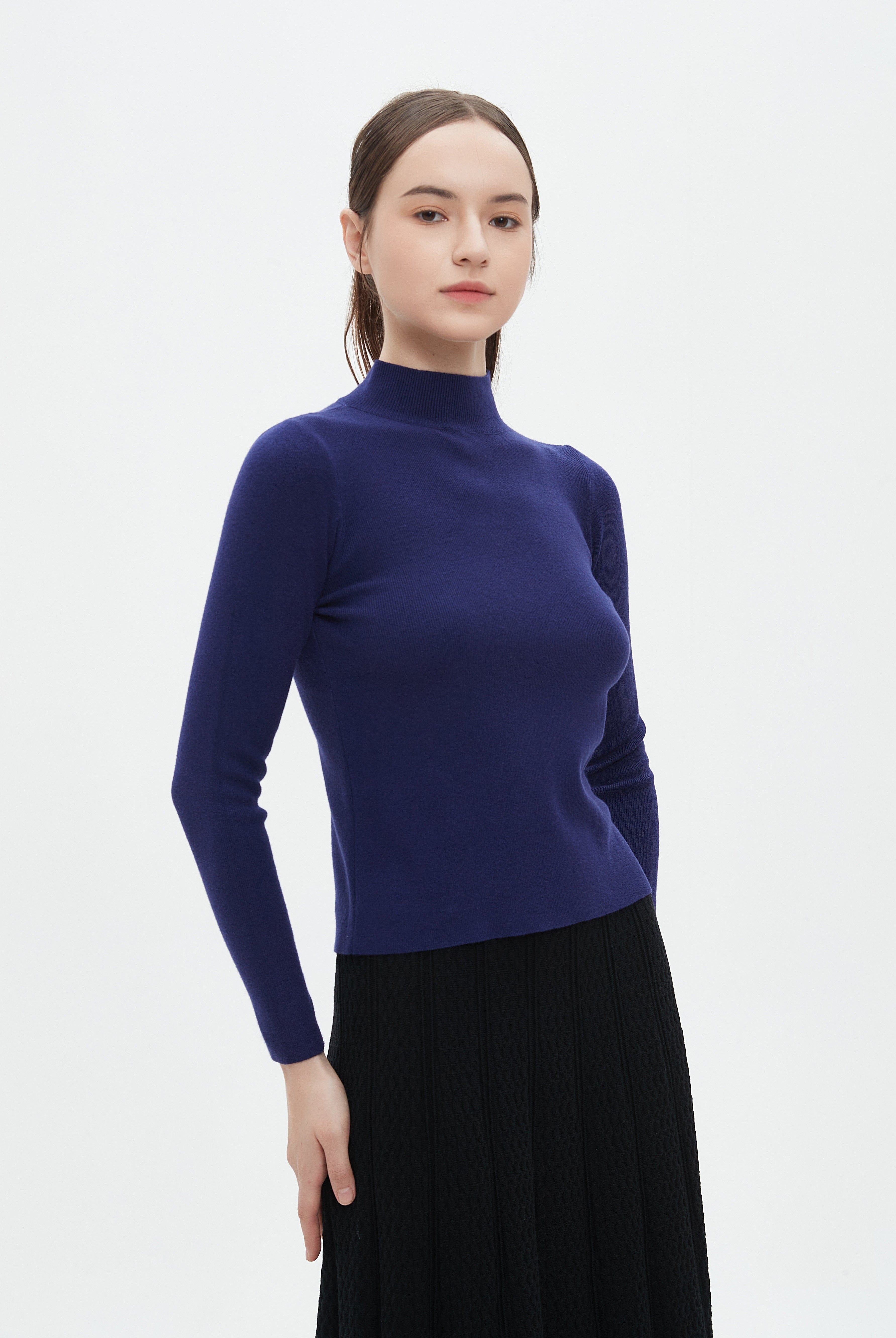 ميكا بلوزة نسائية برقبة عالية وكم طويل للشتاء